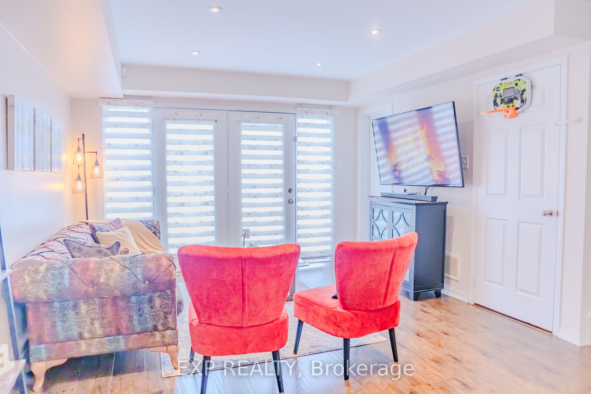 60 Fairwood Circle, #4