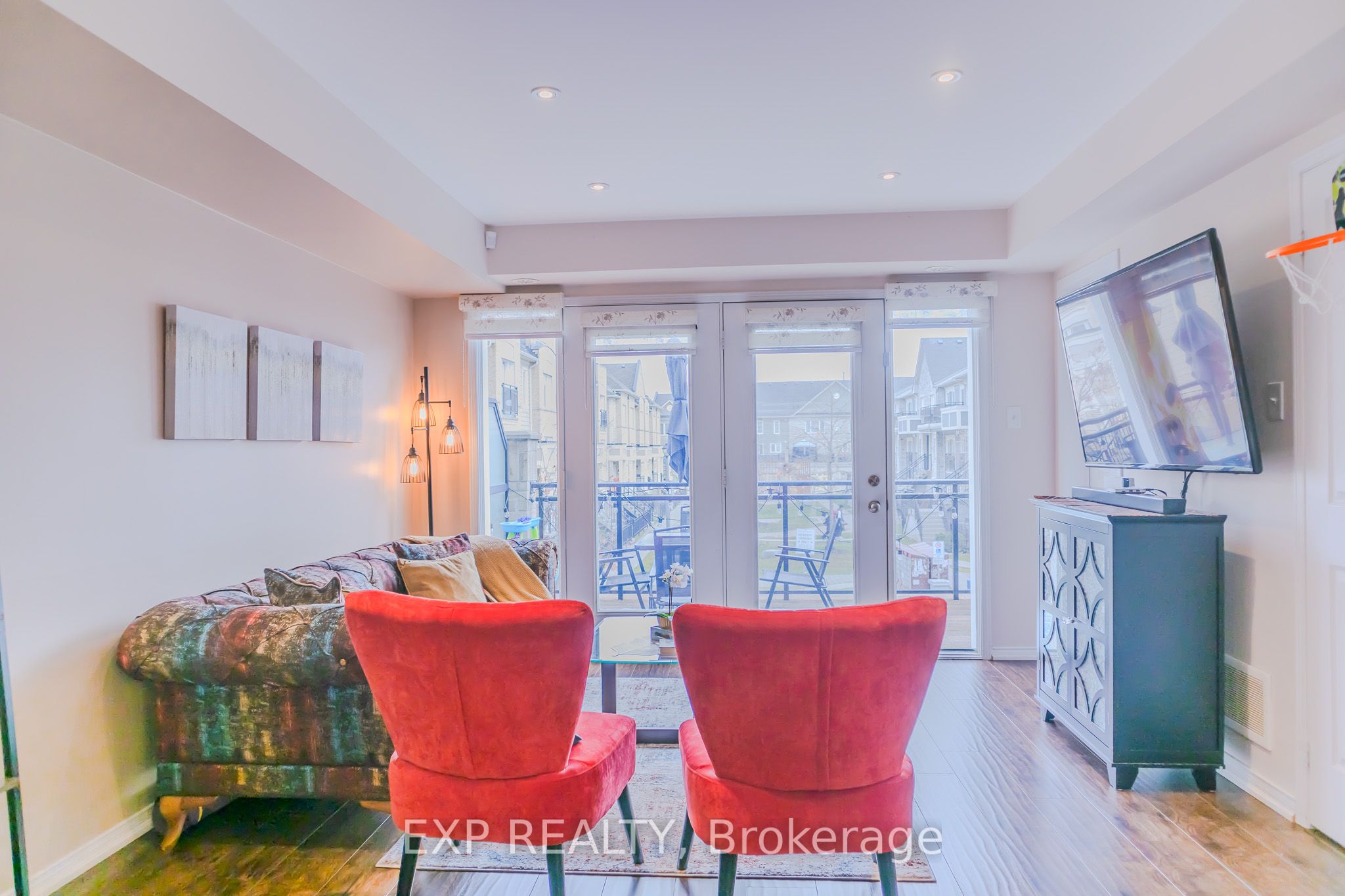 60 Fairwood Circle, #4