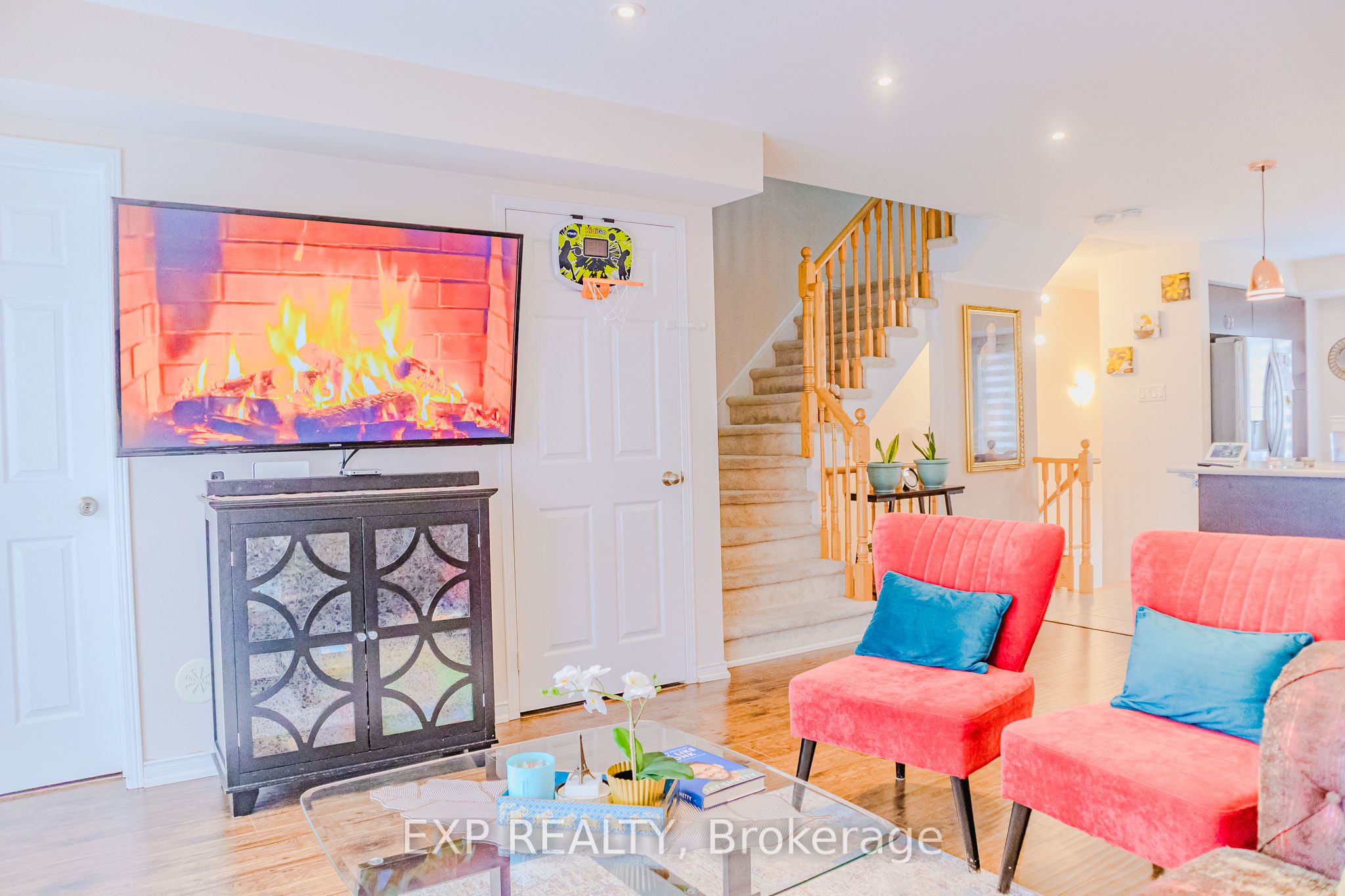 60 Fairwood Circle, #4