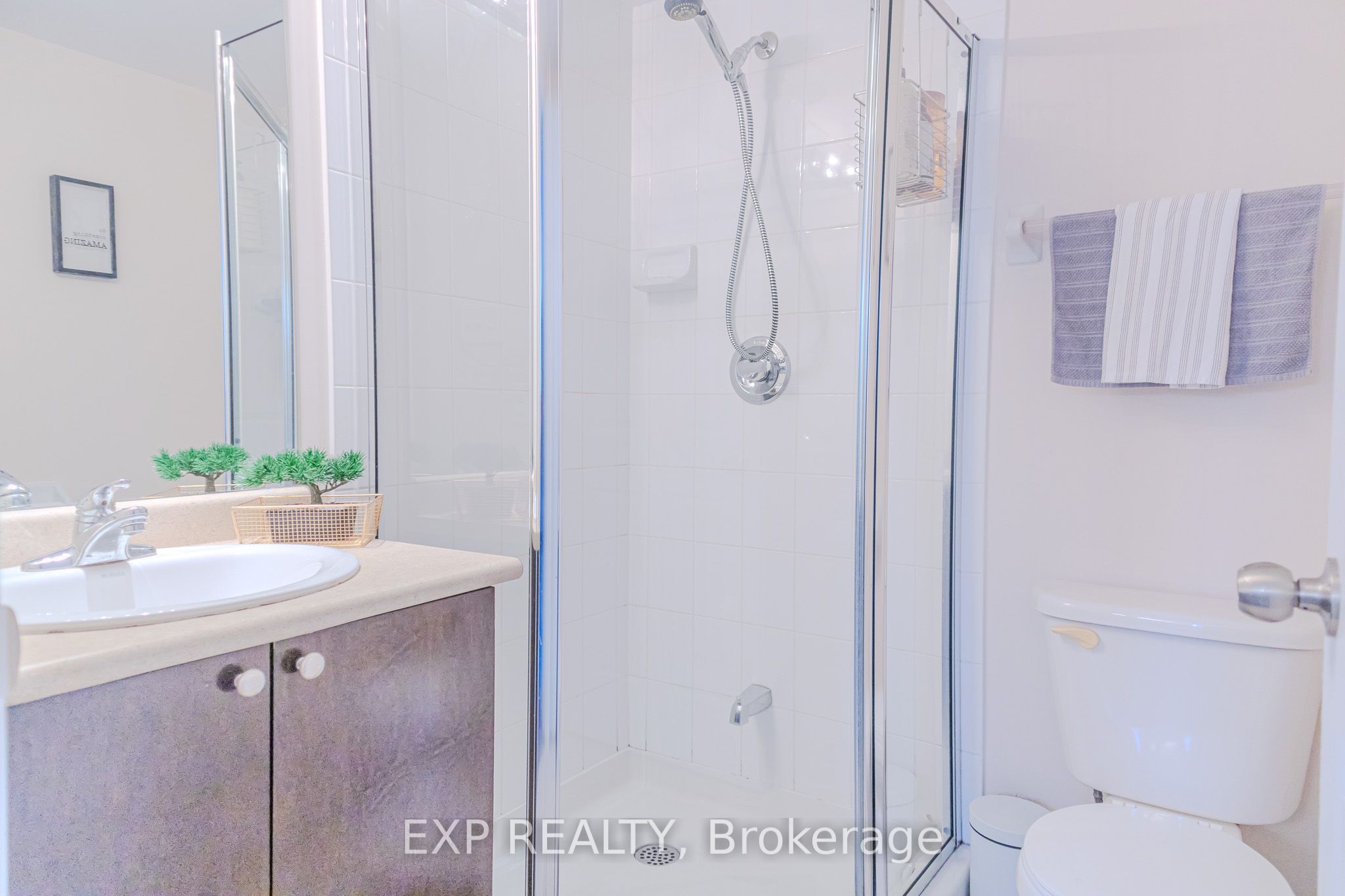 60 Fairwood Circle, #4