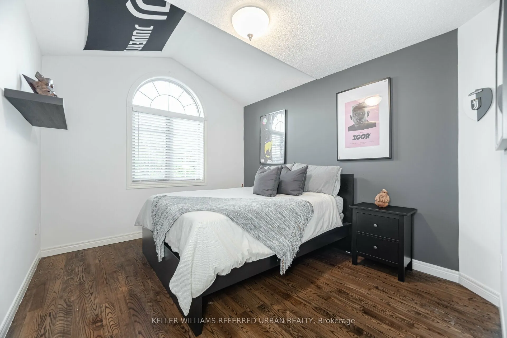 522 Larkspur Lane