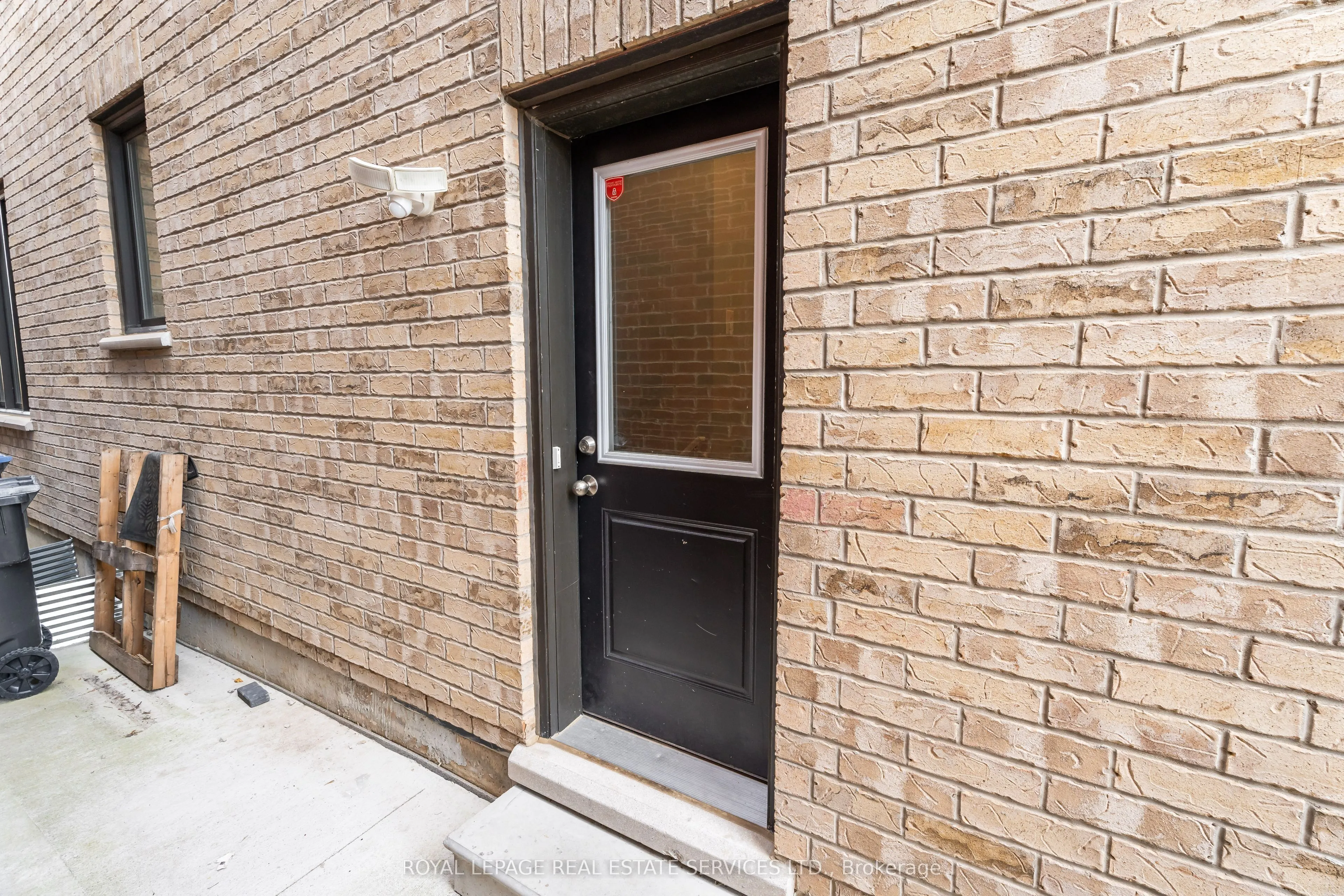 8 Hammerslea Court, #BSMT