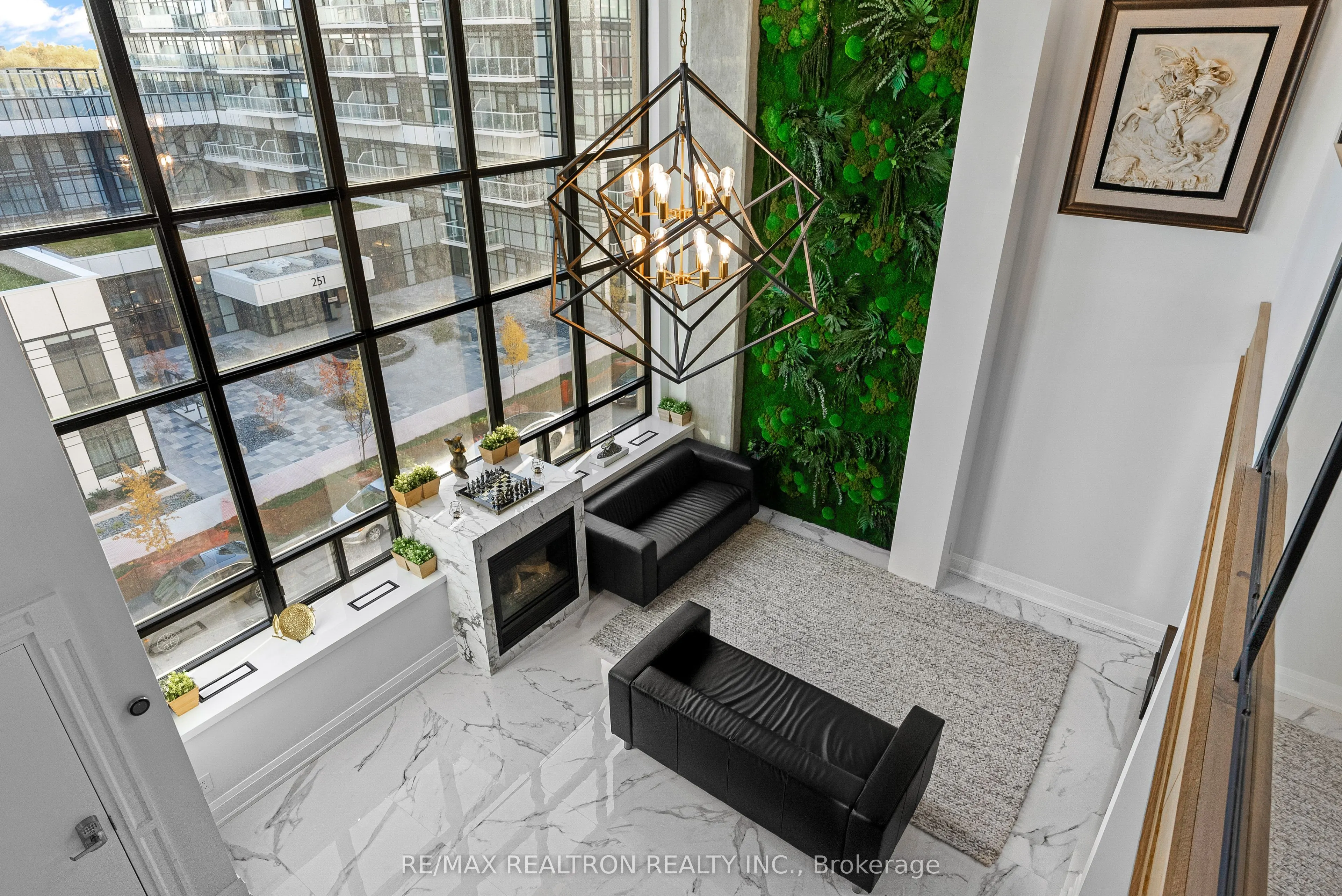 300 Manitoba Street, #311