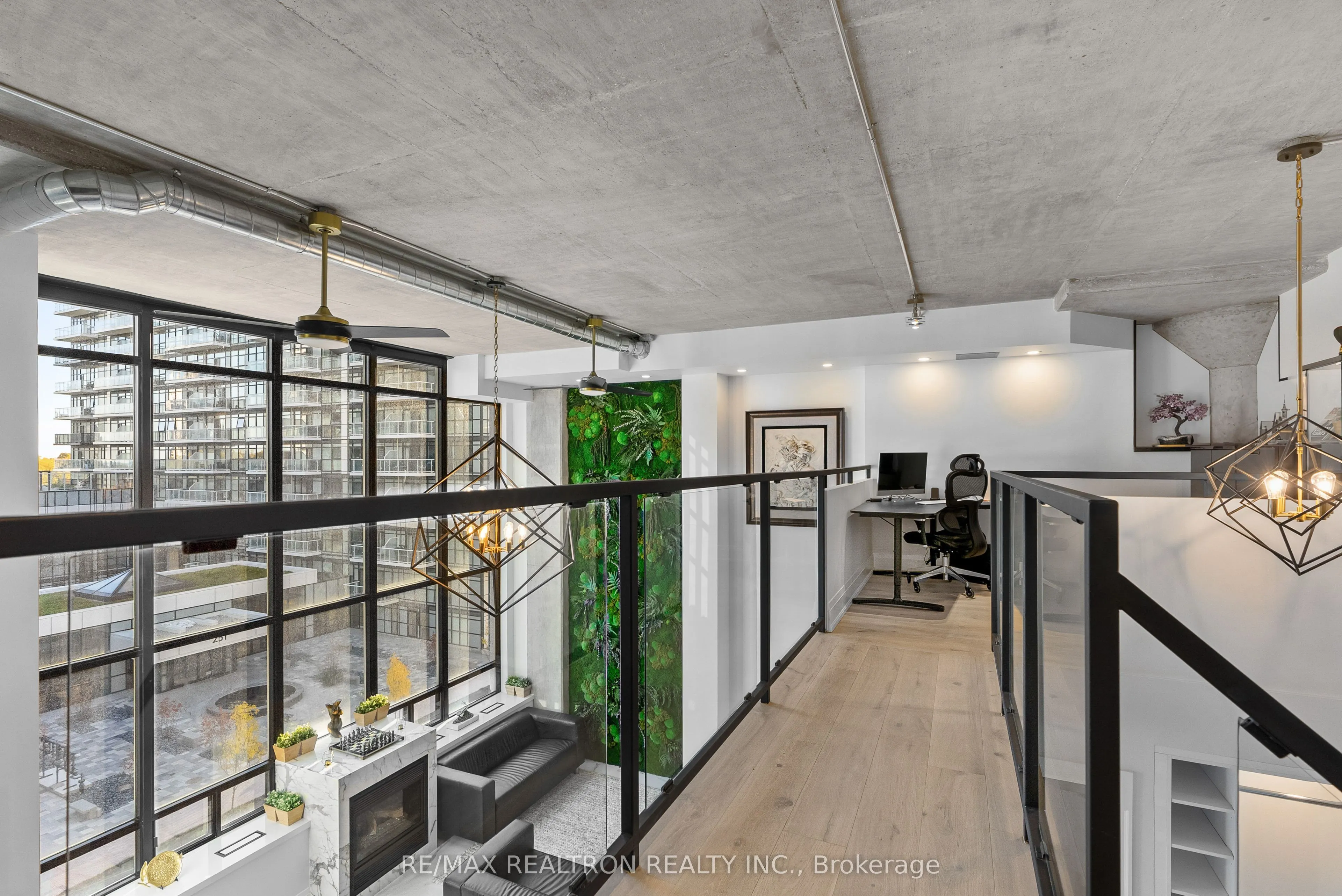 300 Manitoba Street, #311