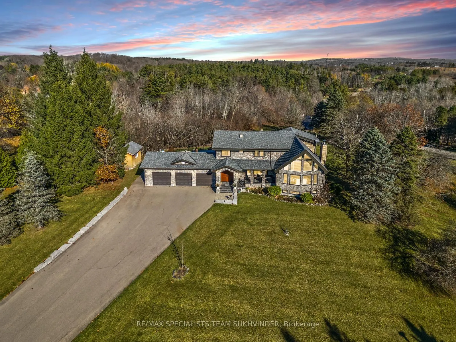 27 Keily Crescent