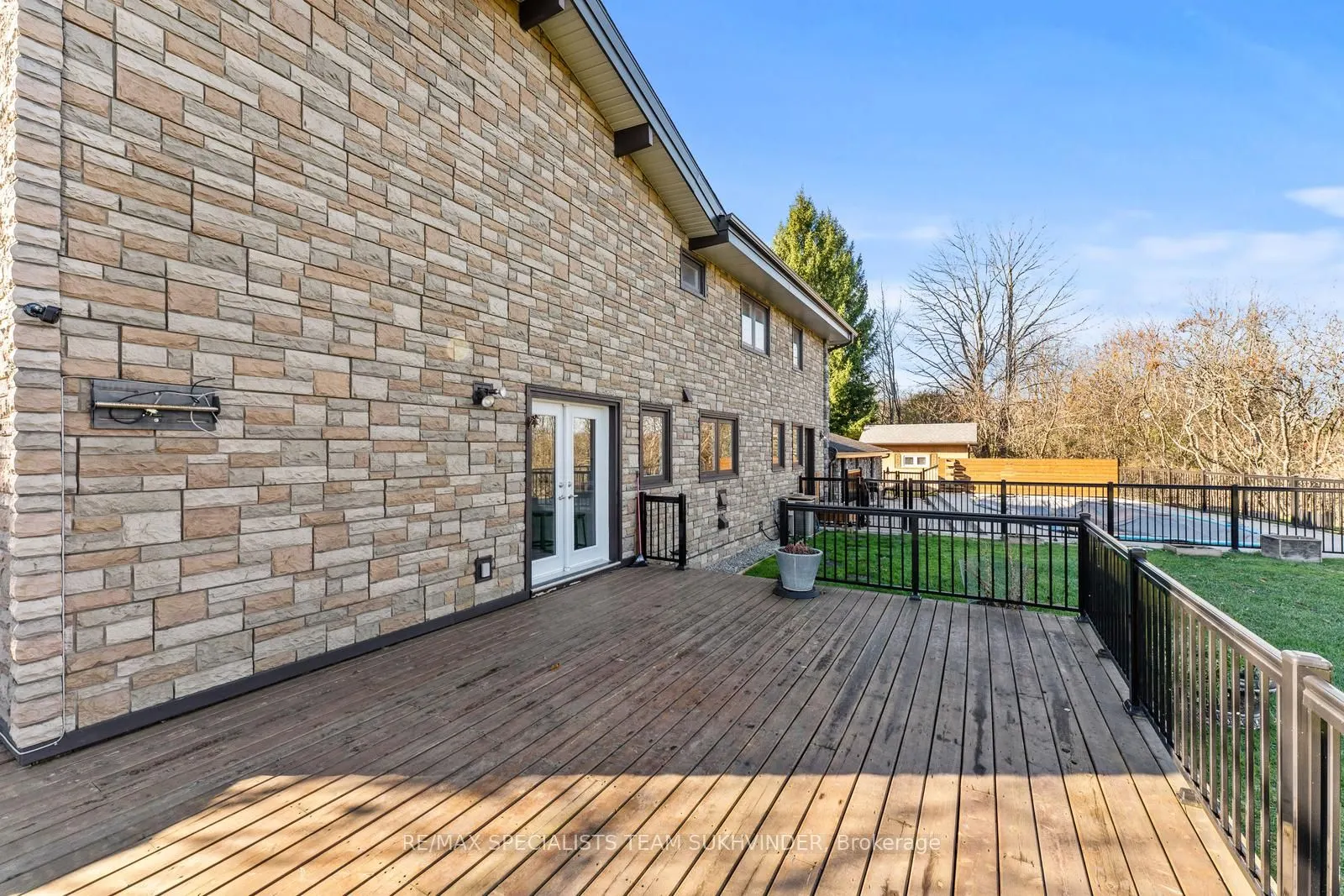 27 Keily Crescent
