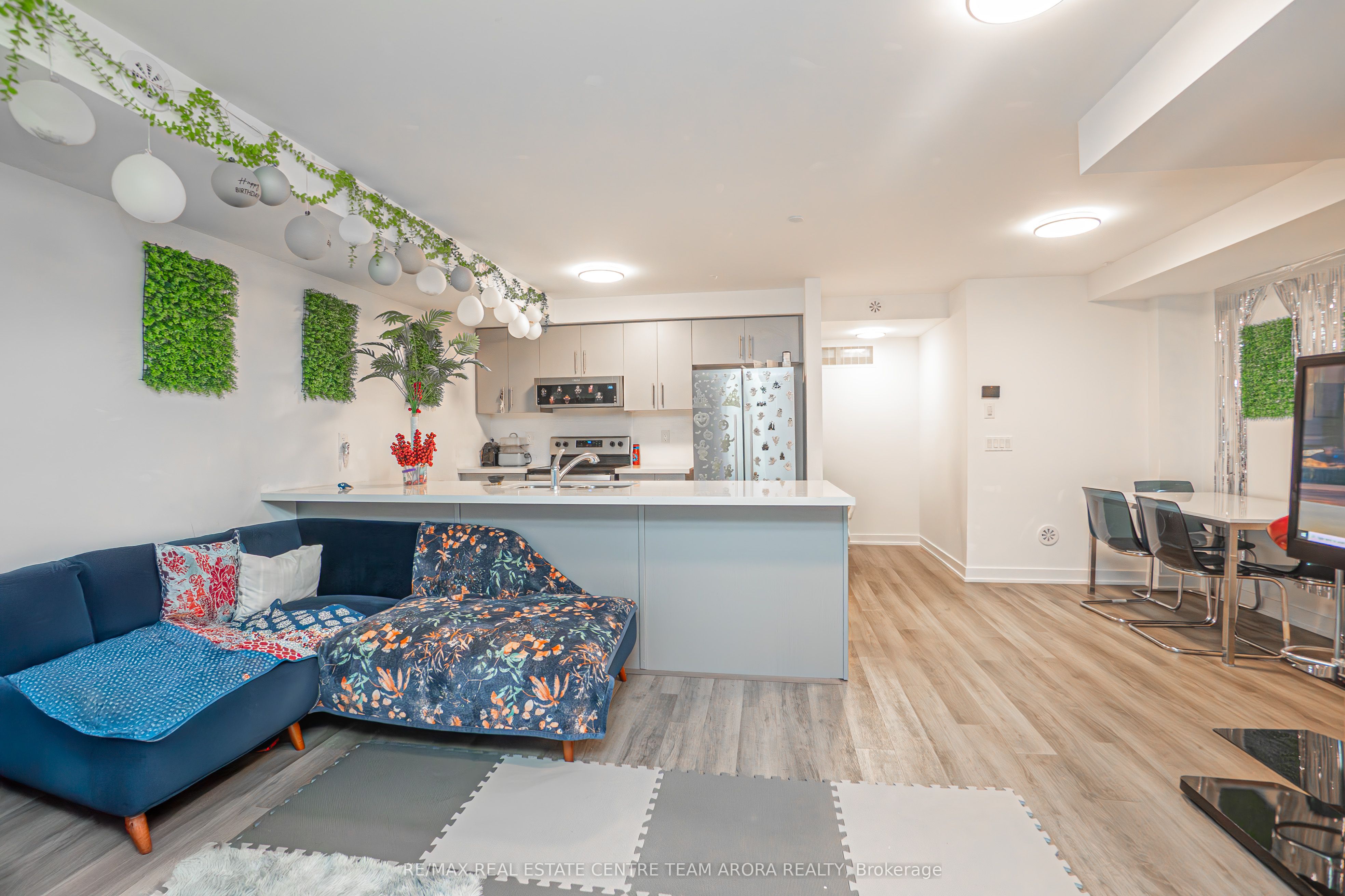 165 Veterans Drive, #5
