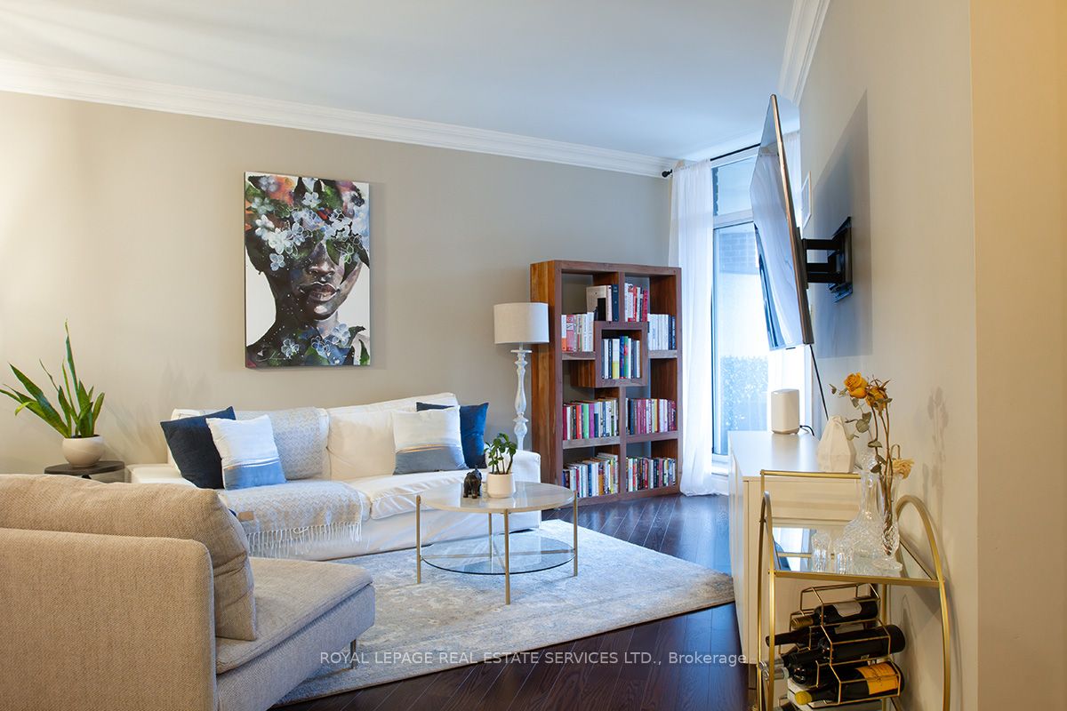 25 Earlington Avenue #219