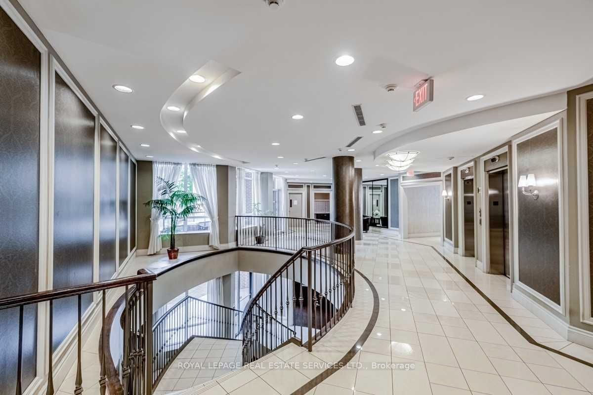 25 Earlington Avenue #219