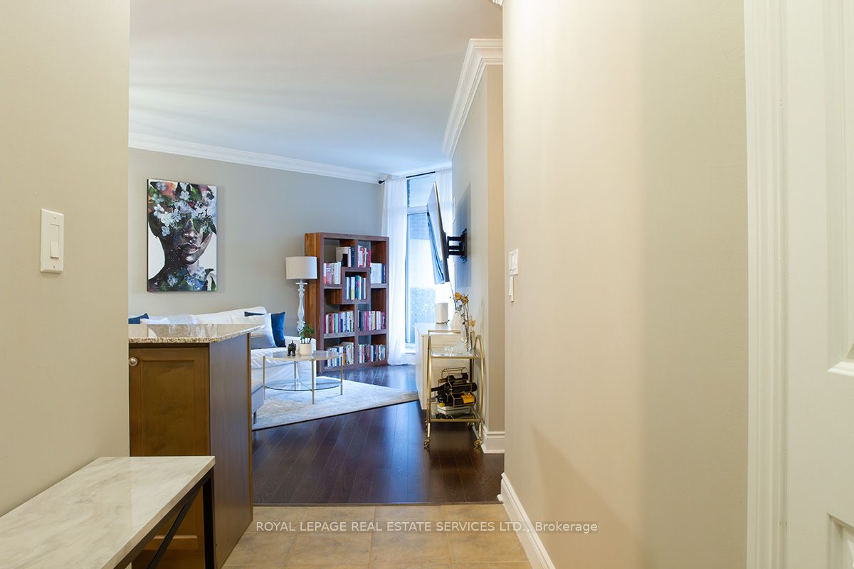 25 Earlington Avenue #219