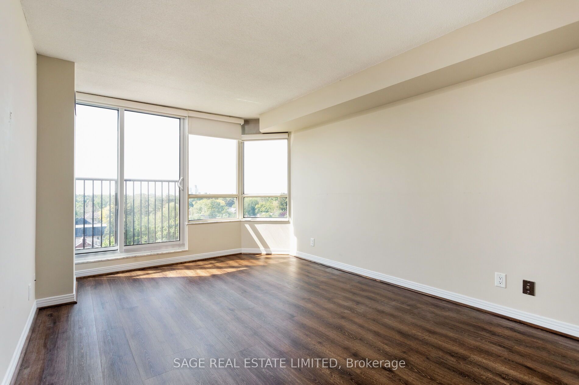 1 Aberfoyle Crescent, #807