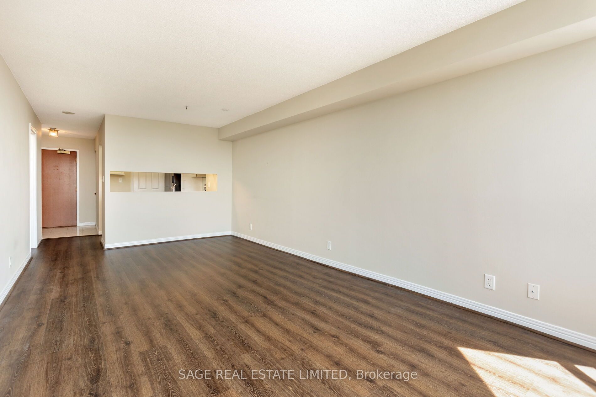 1 Aberfoyle Crescent, #807