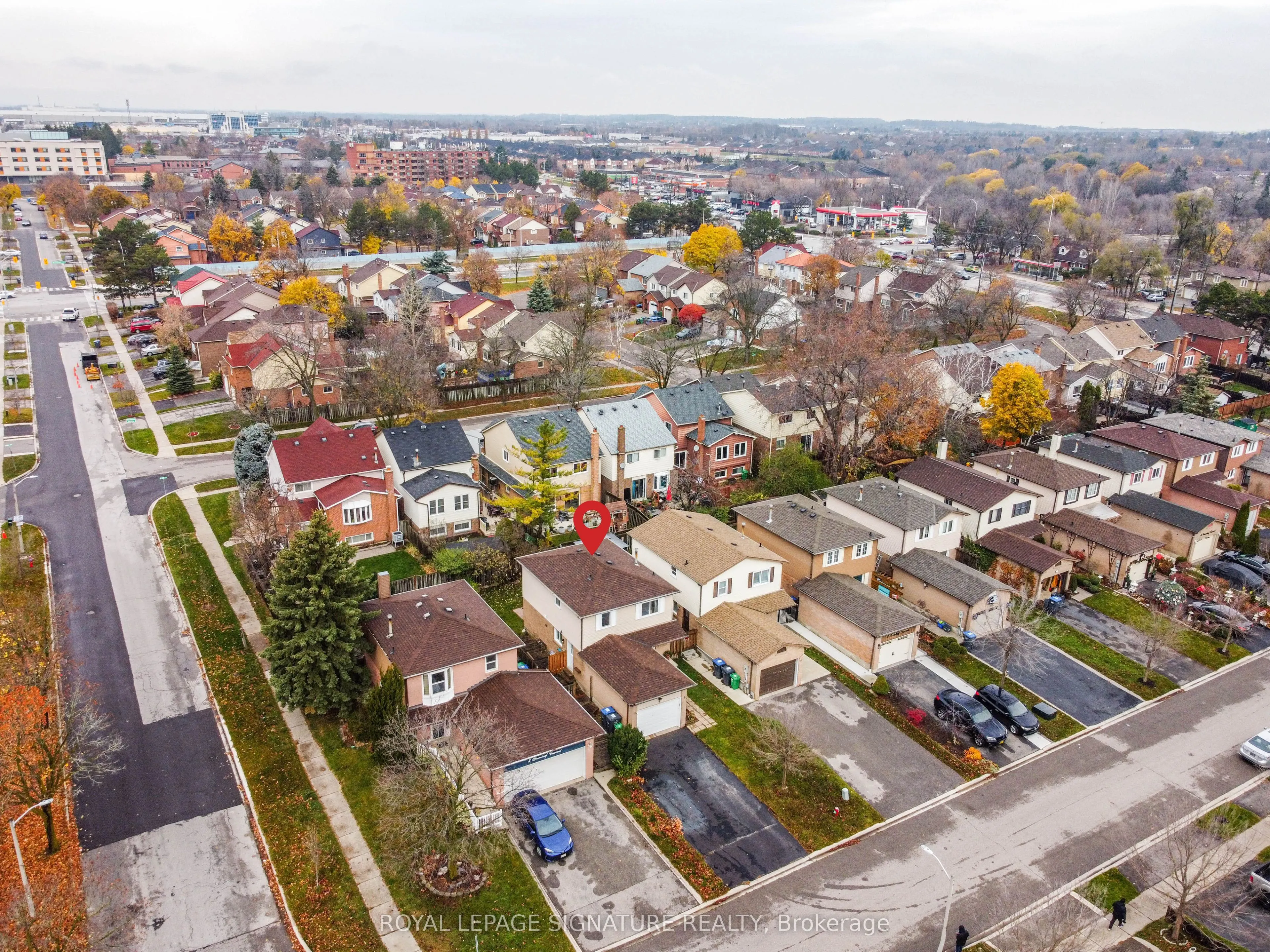 4 Greenleaf Crescent