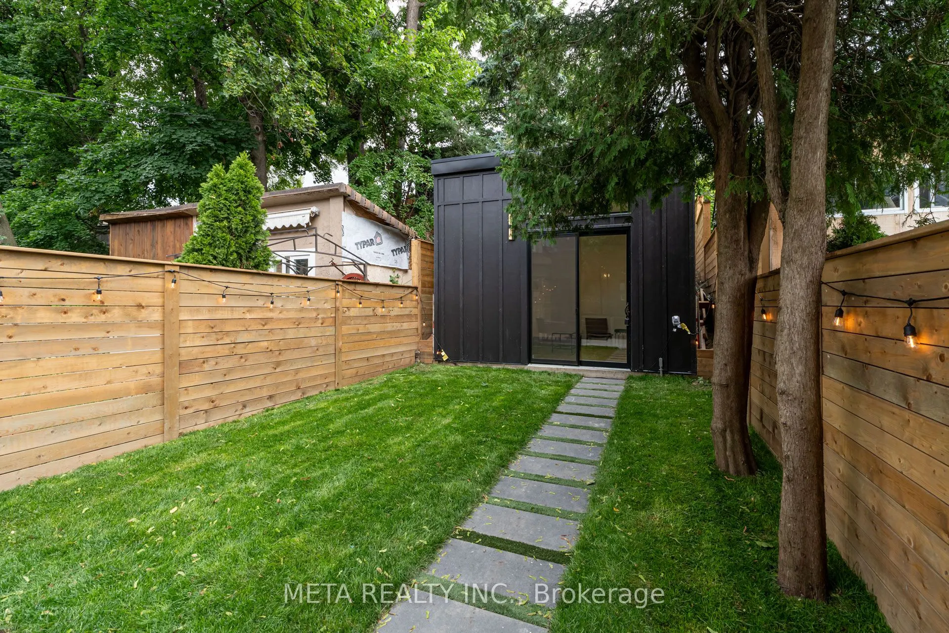 343 Indian Grove