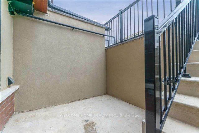 155 William Duncan Road, #1