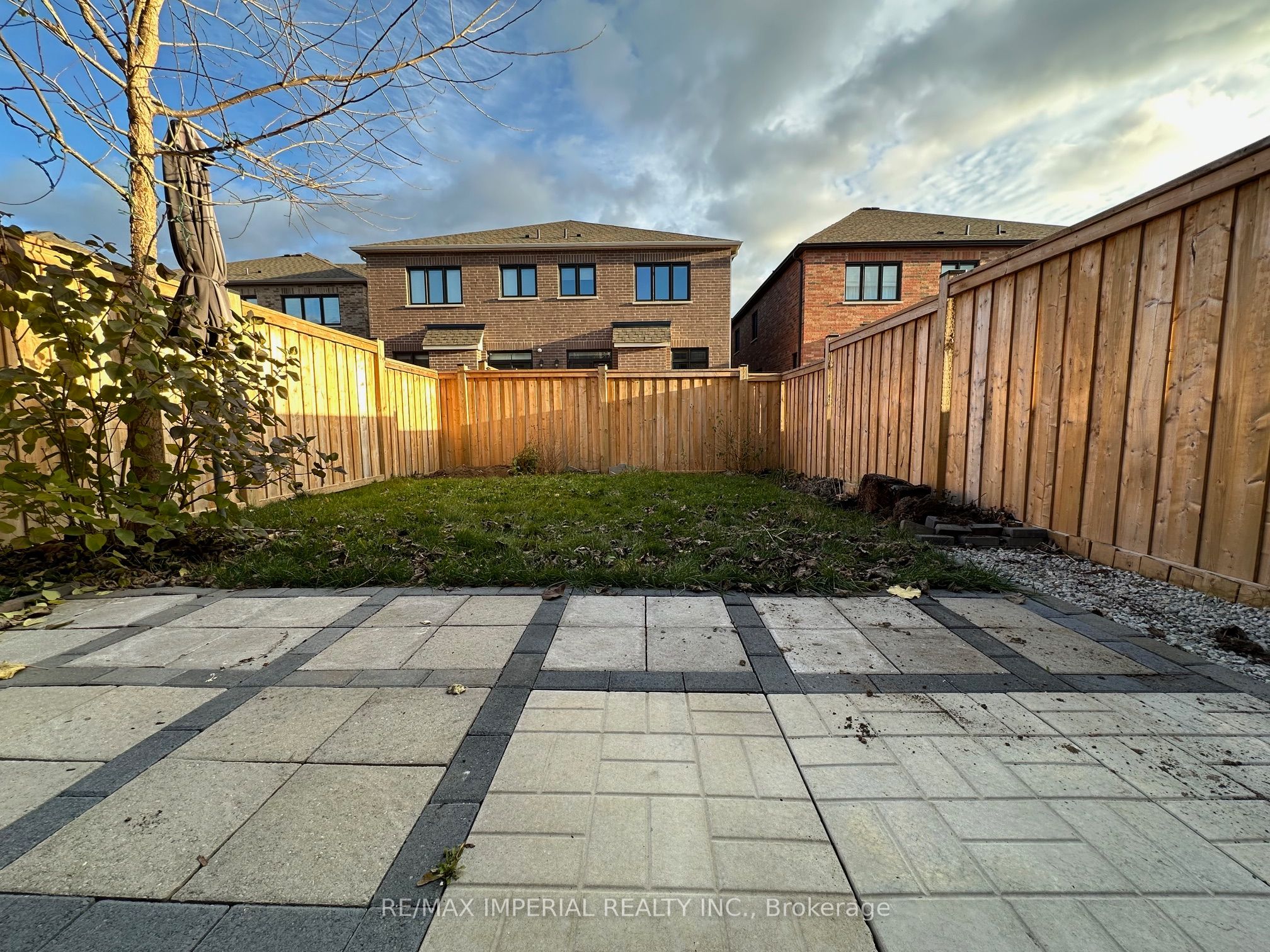 17 Brushwood Drive