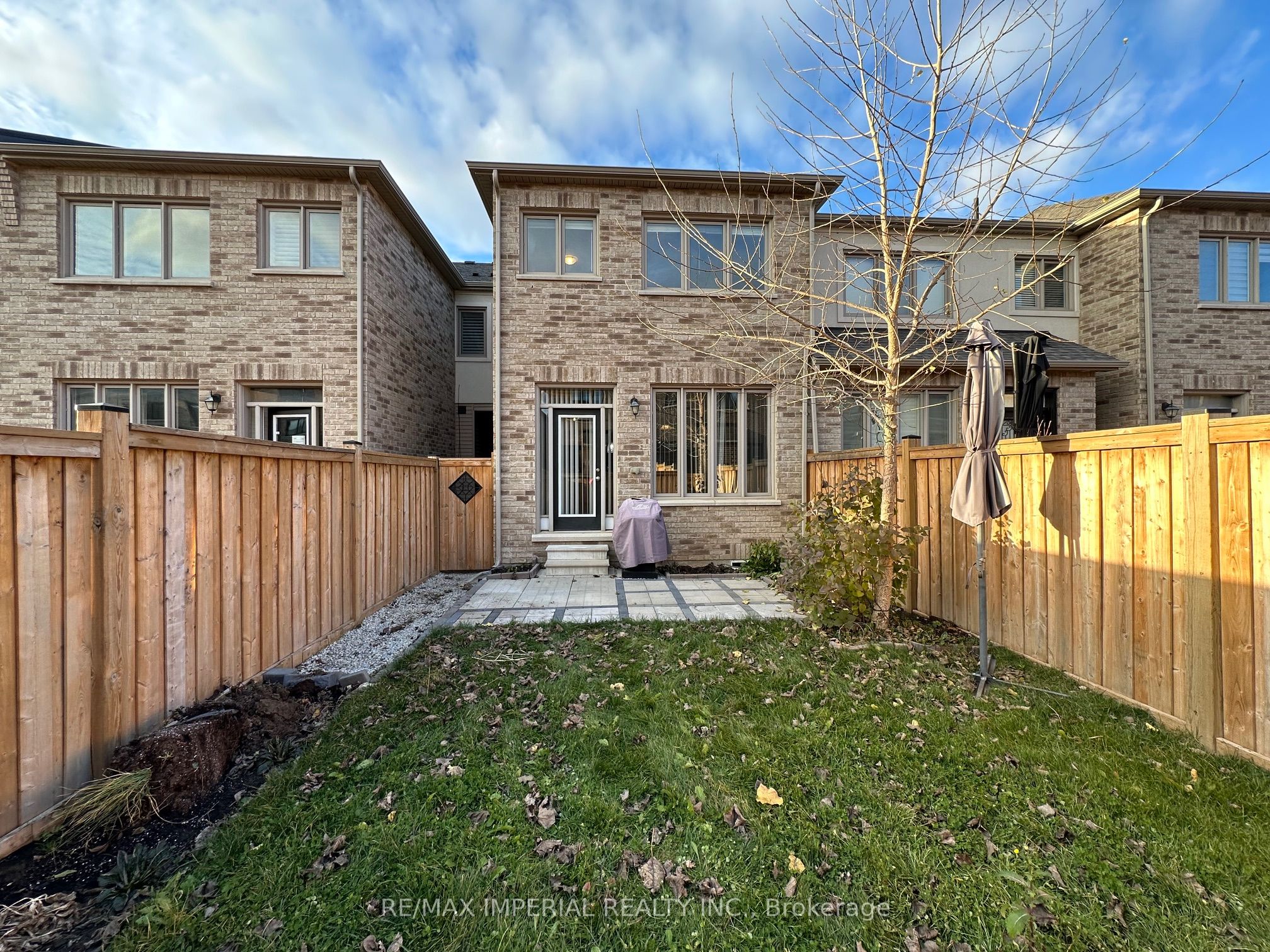 17 Brushwood Drive
