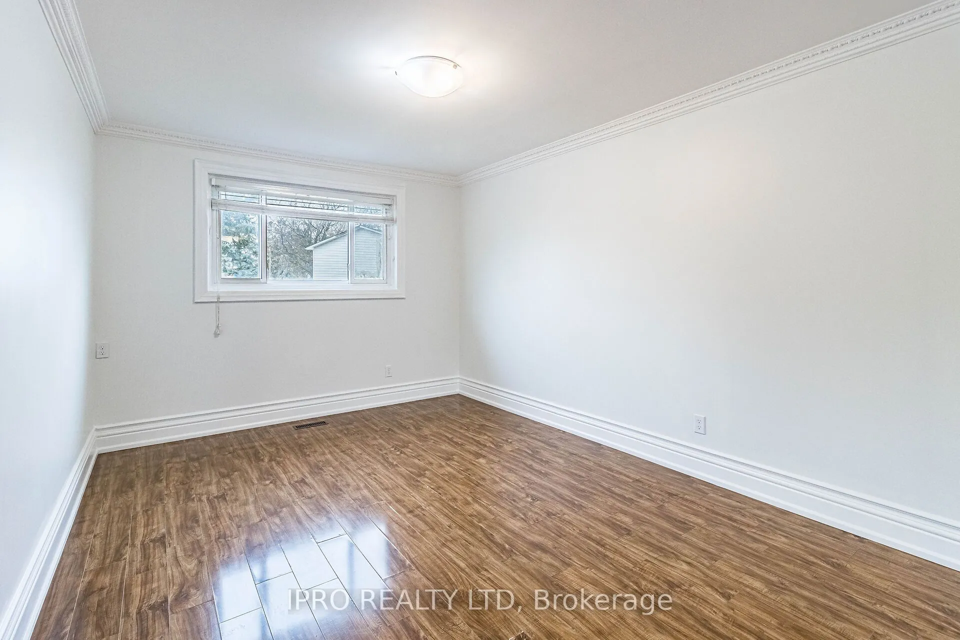 7646 Priory Crescent
