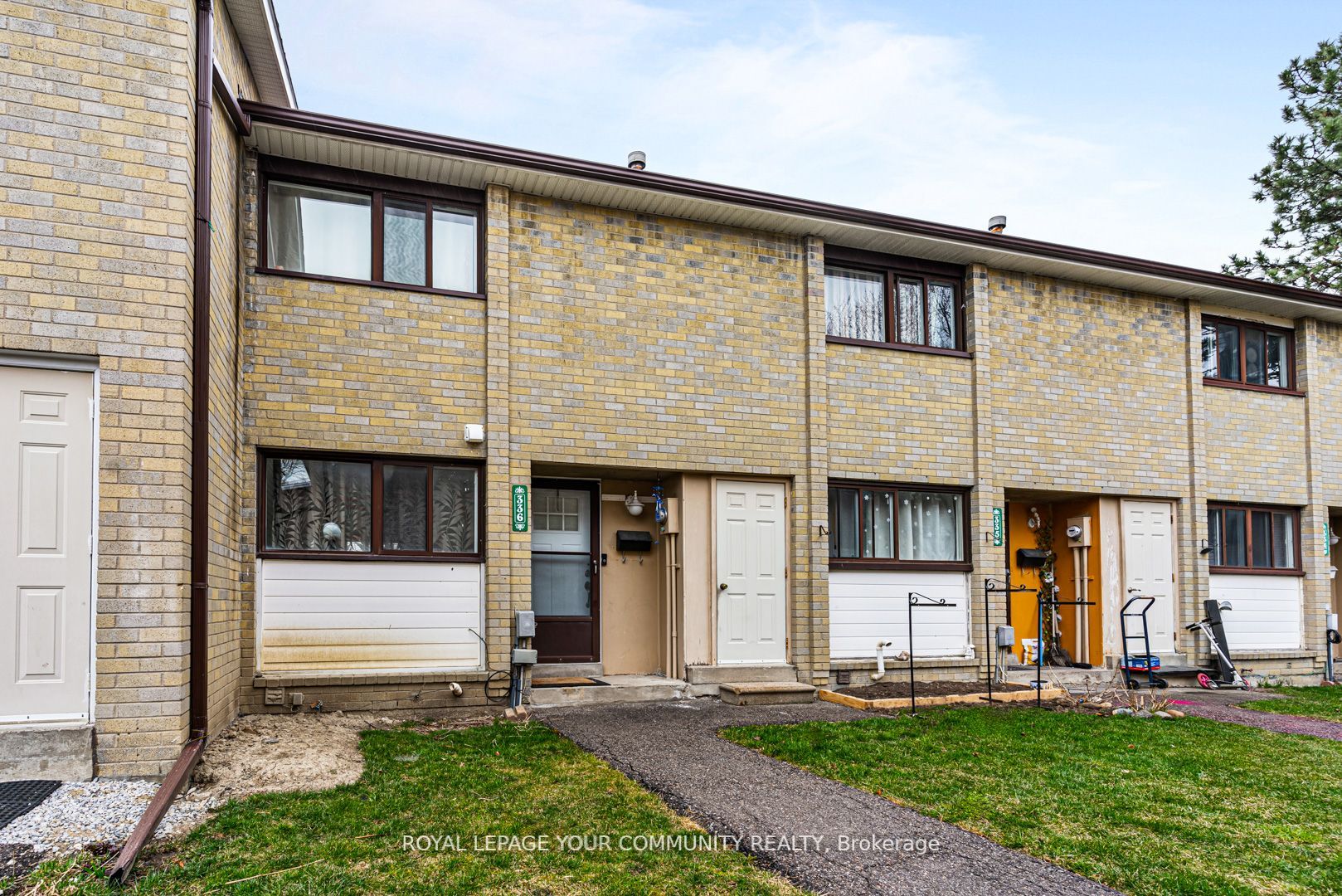 336 Fleetwood Crescent #43