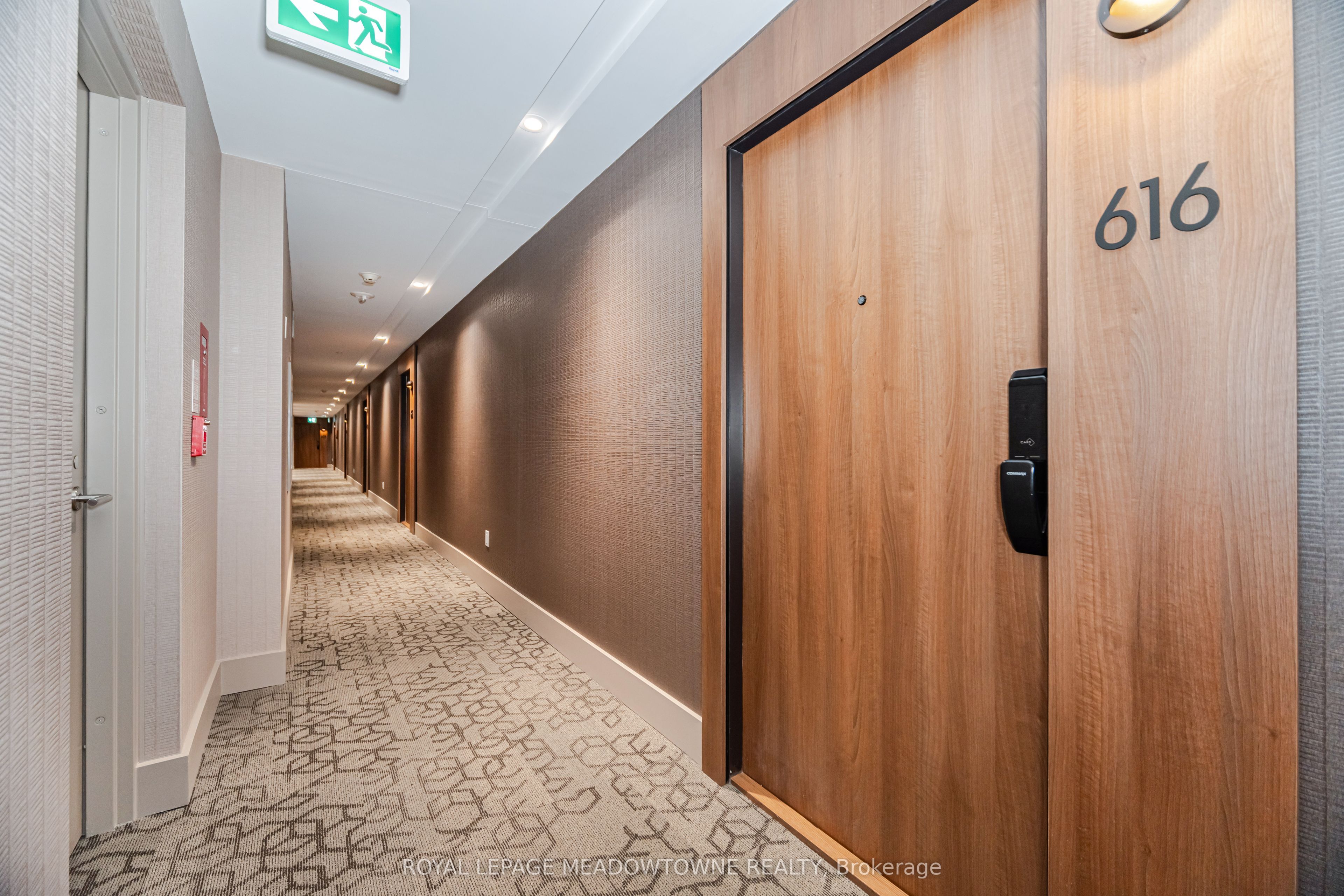 21 Park Street E, #616