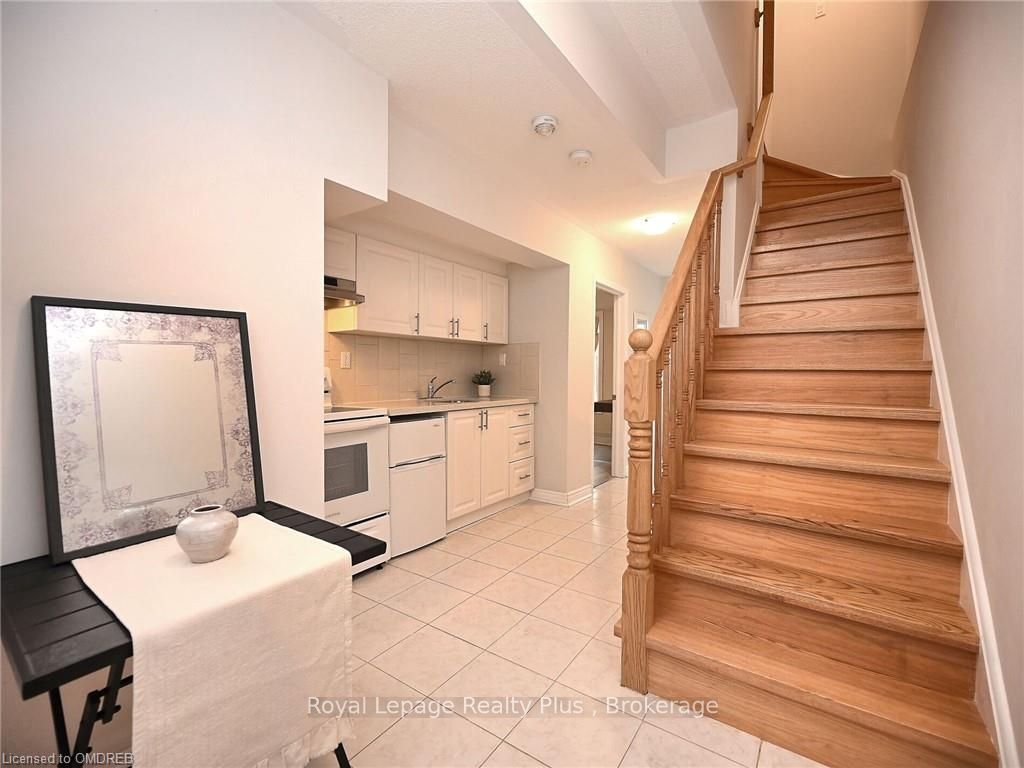 2280 BARONWOOD Drive, #90