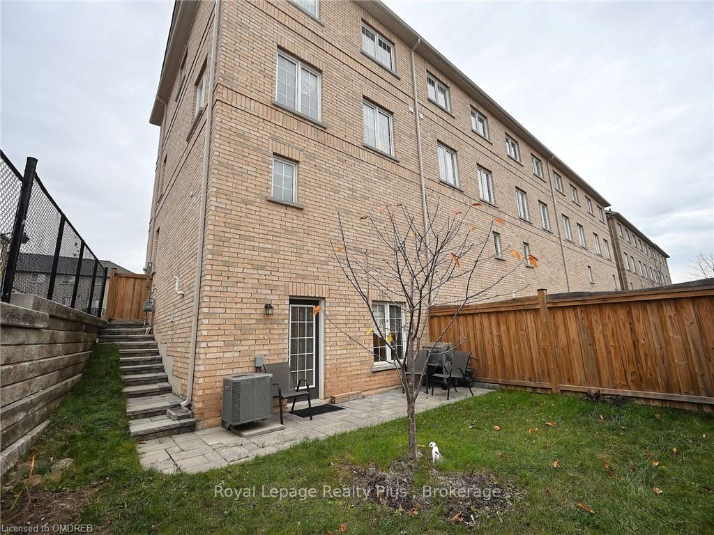 2280 BARONWOOD Drive, #90