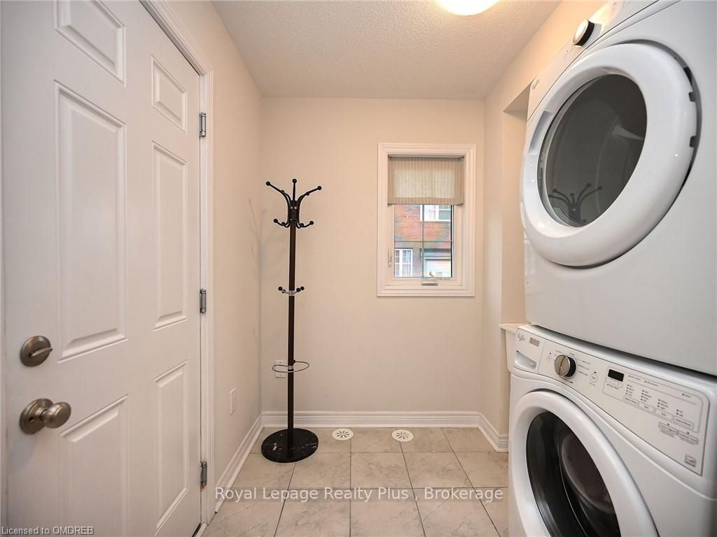 2280 BARONWOOD Drive, #90