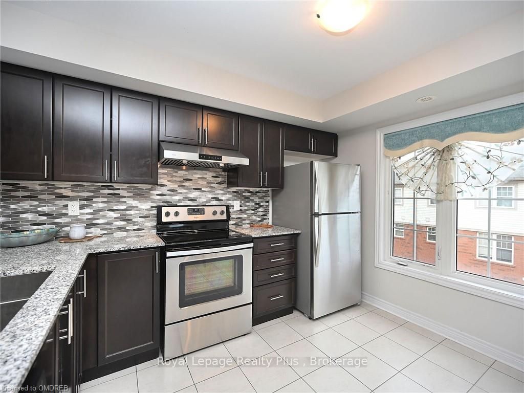 2280 BARONWOOD Drive, #90