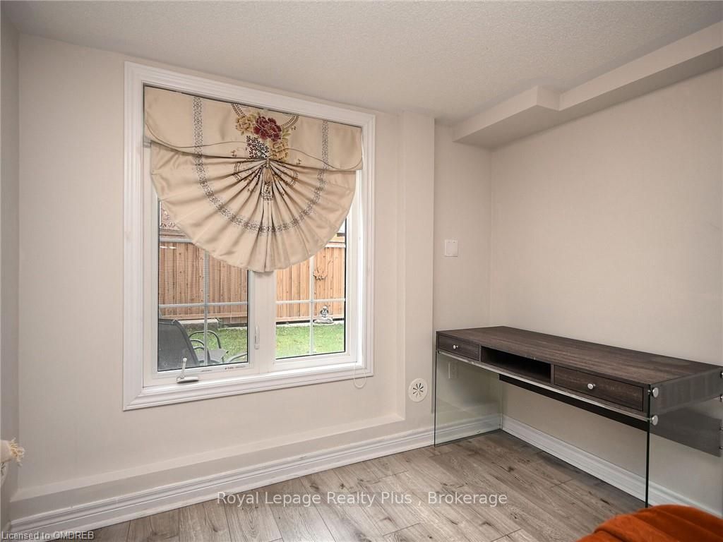2280 BARONWOOD Drive, #90