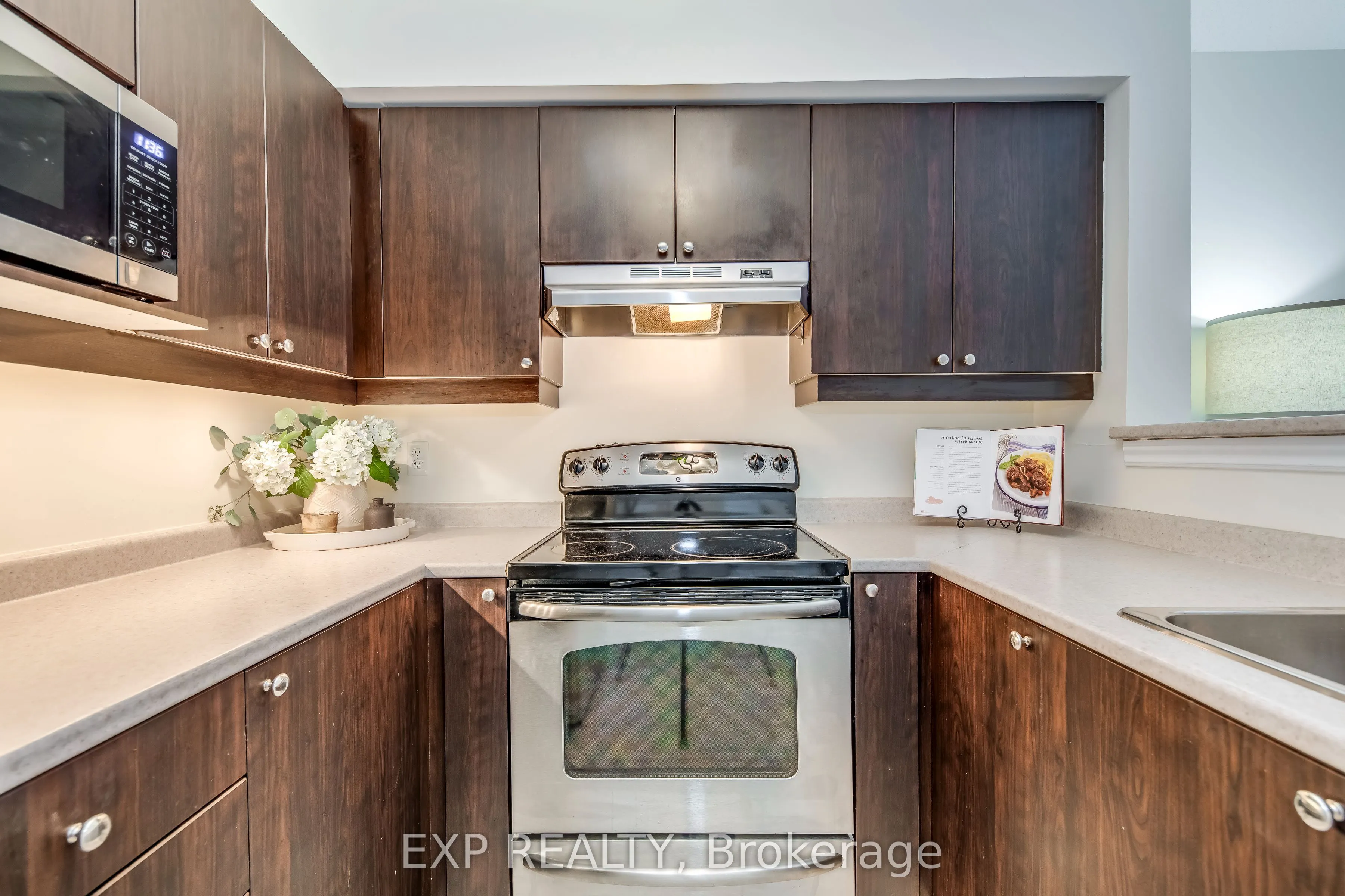 1380 Main Street E, #309