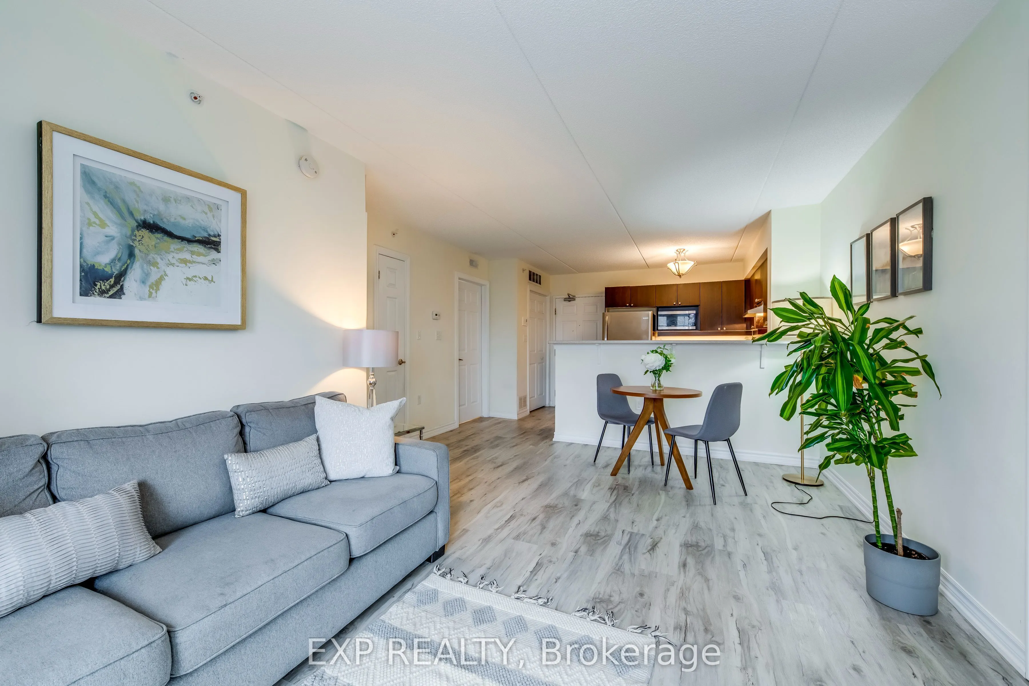 1380 Main Street E, #309