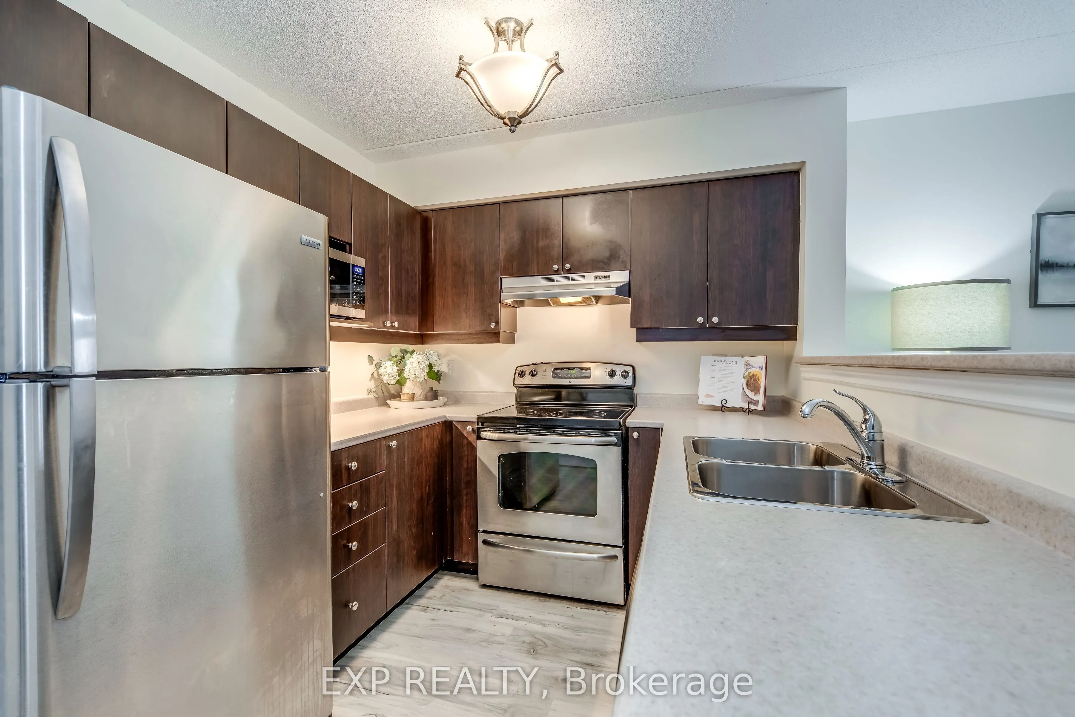 1380 Main Street E, #309