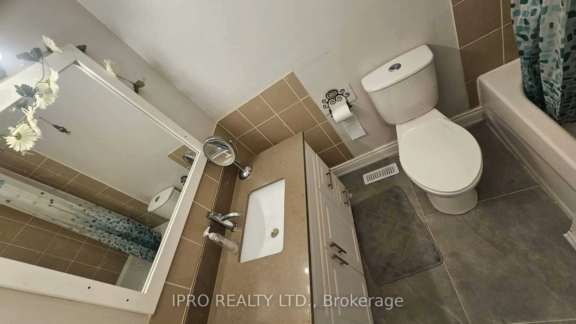43 Corby Crescent