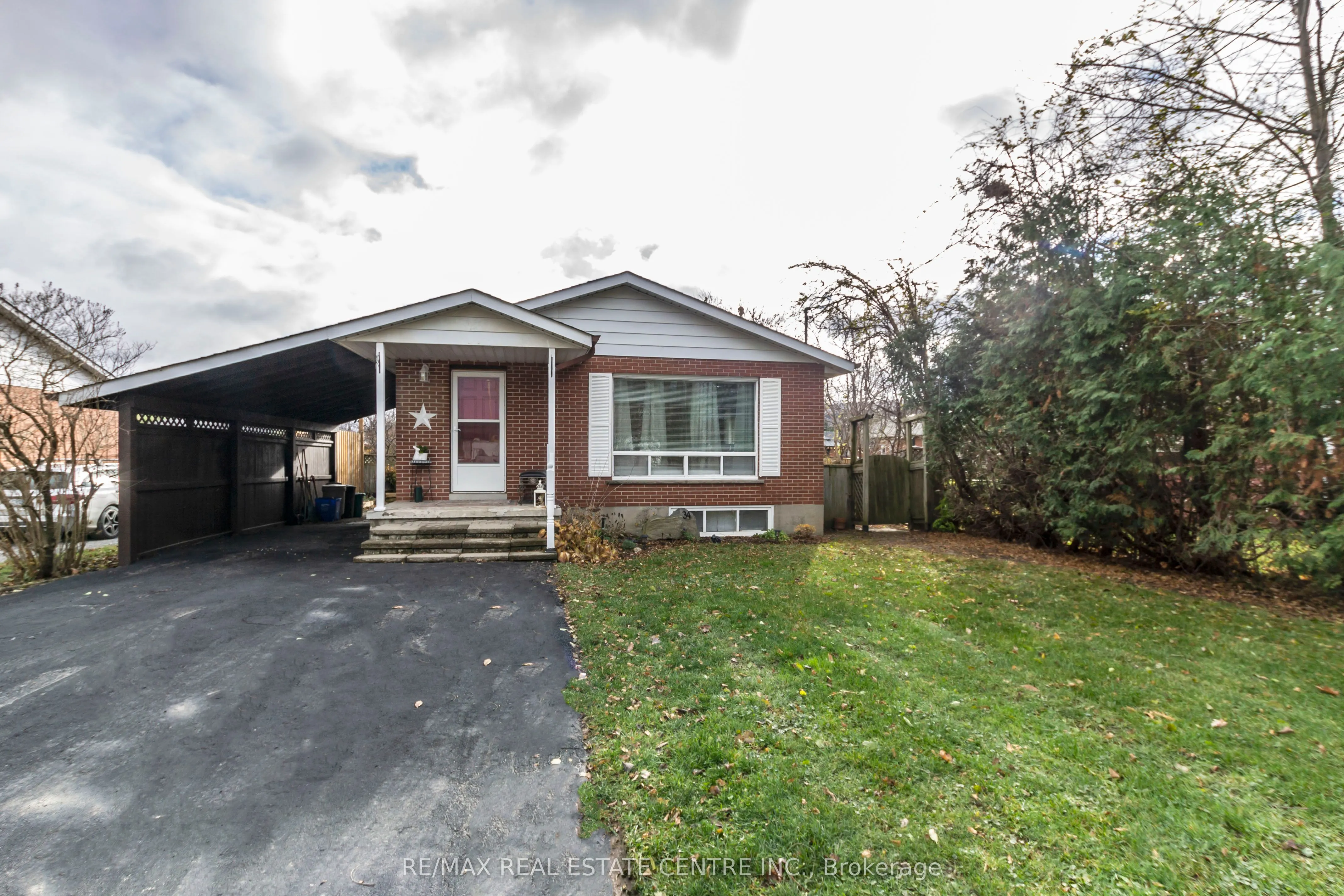 34 Milton Heights Crescent