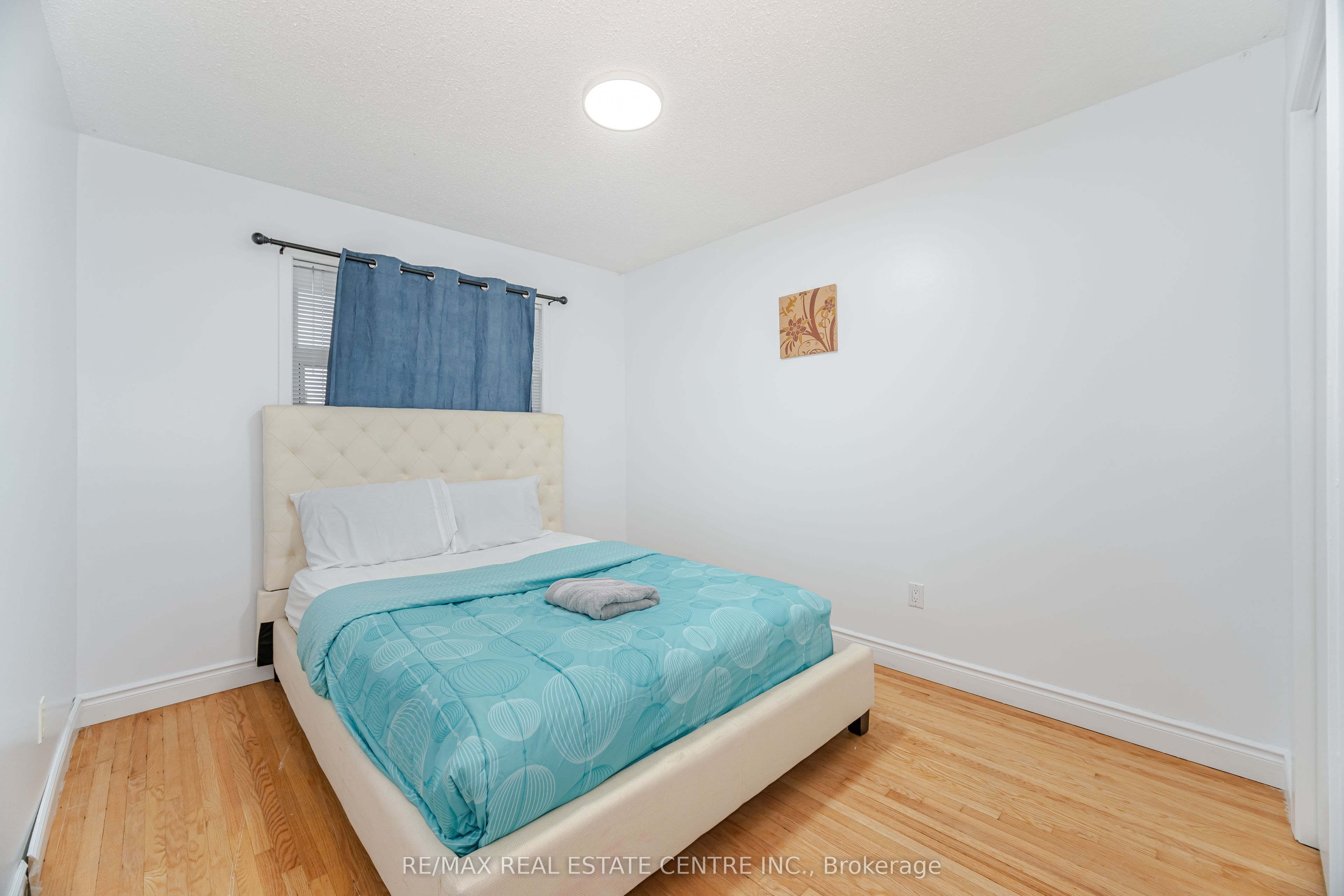 4062 Dunmow Crescent
