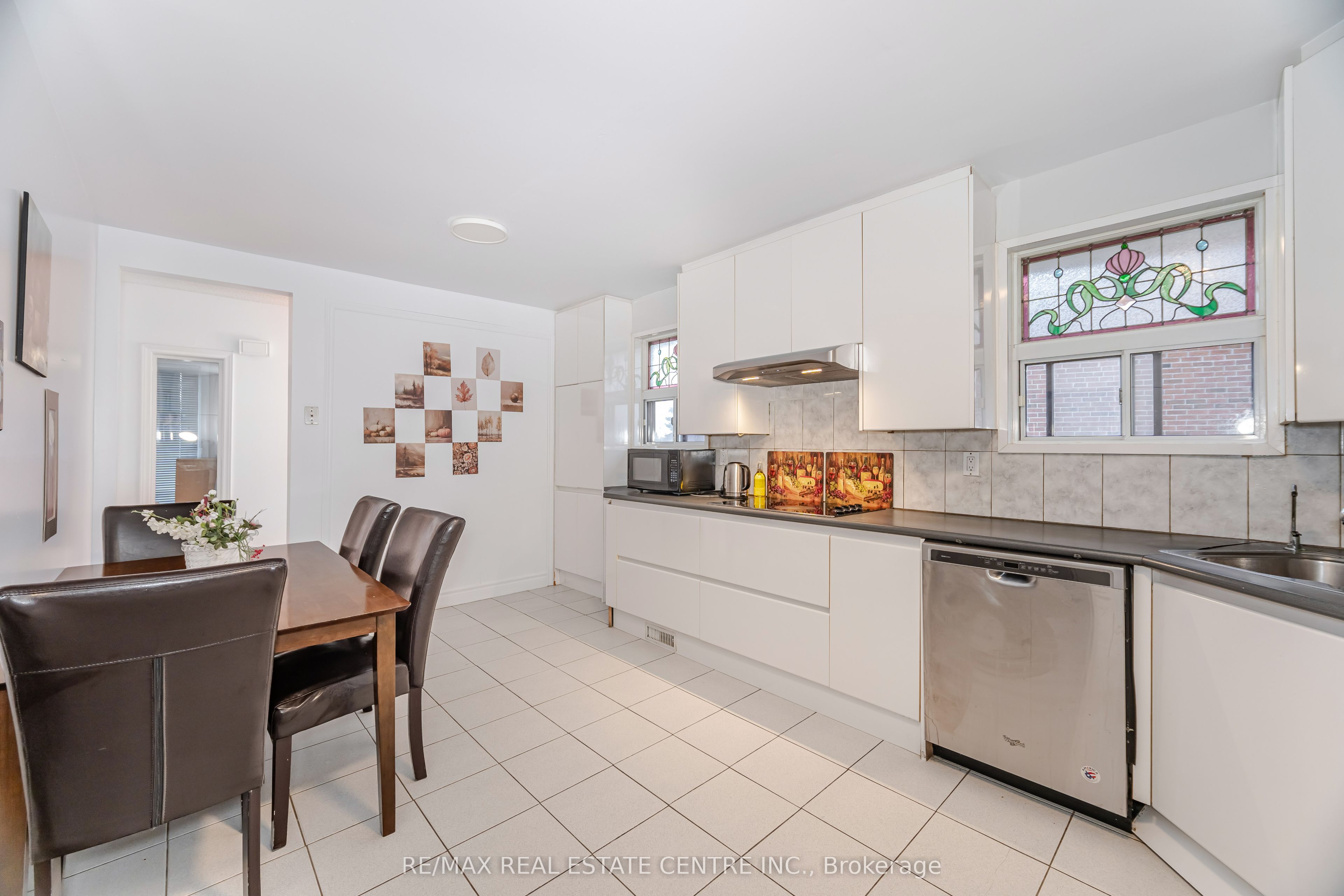 4062 Dunmow Crescent