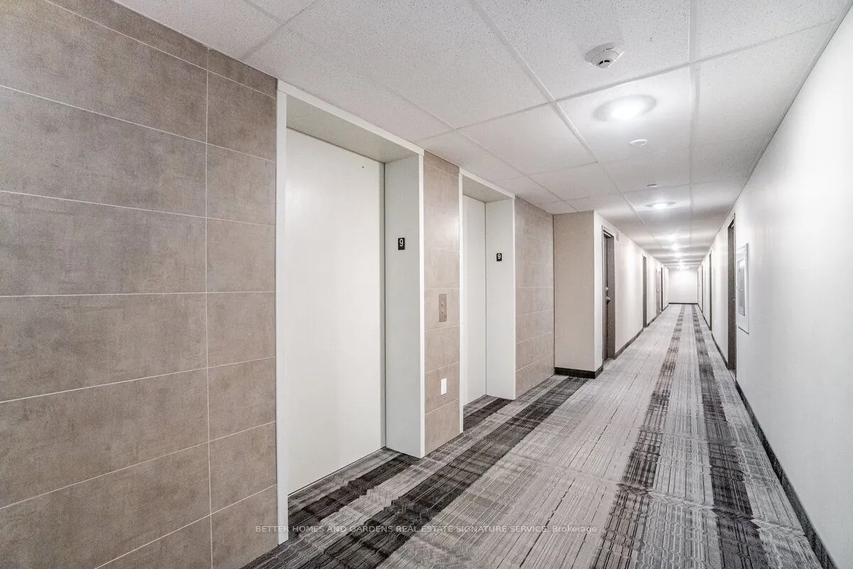 716 Main Street E, #907