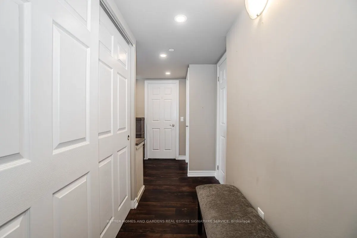 716 Main Street E, #907
