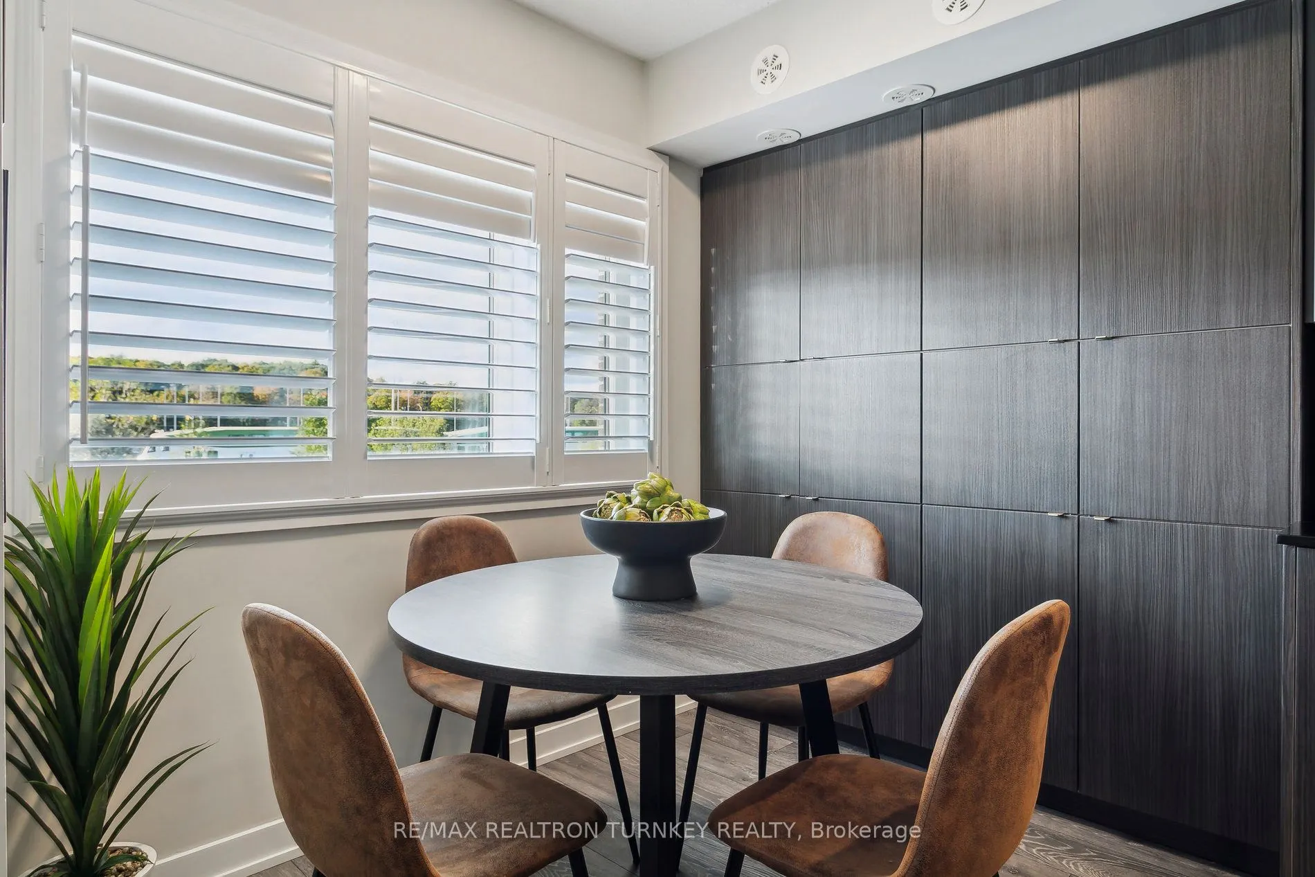 1135 Cooke Boulevard, #116