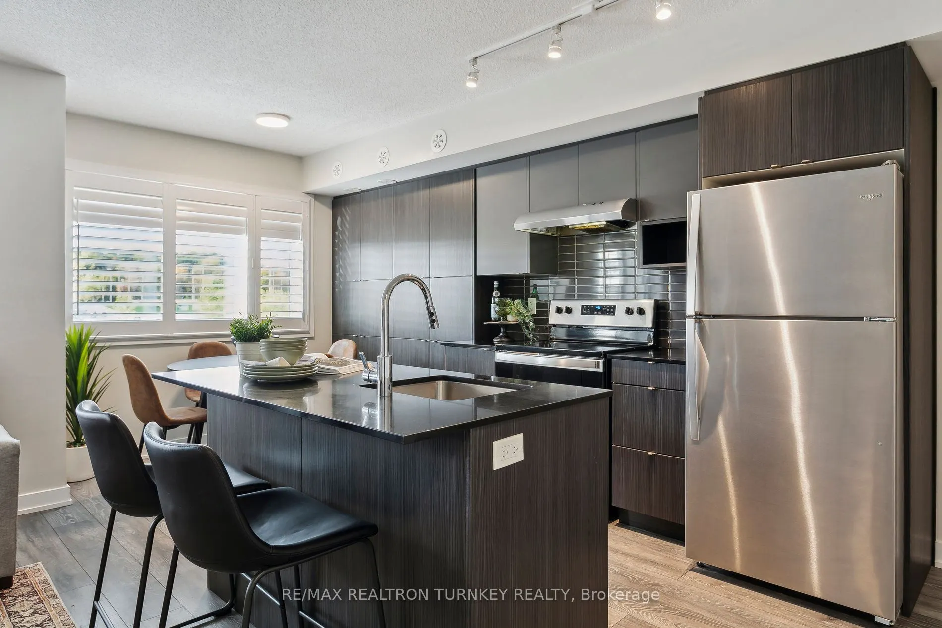 1135 Cooke Boulevard, #116