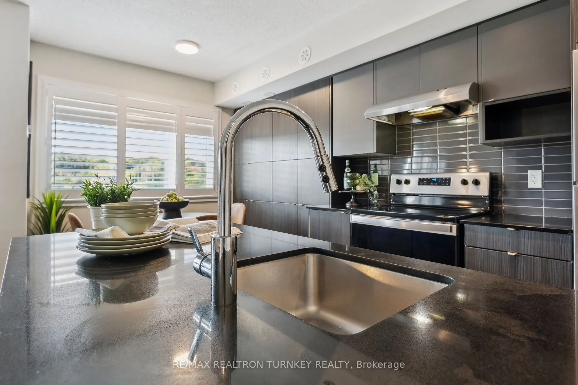 1135 Cooke Boulevard, #116