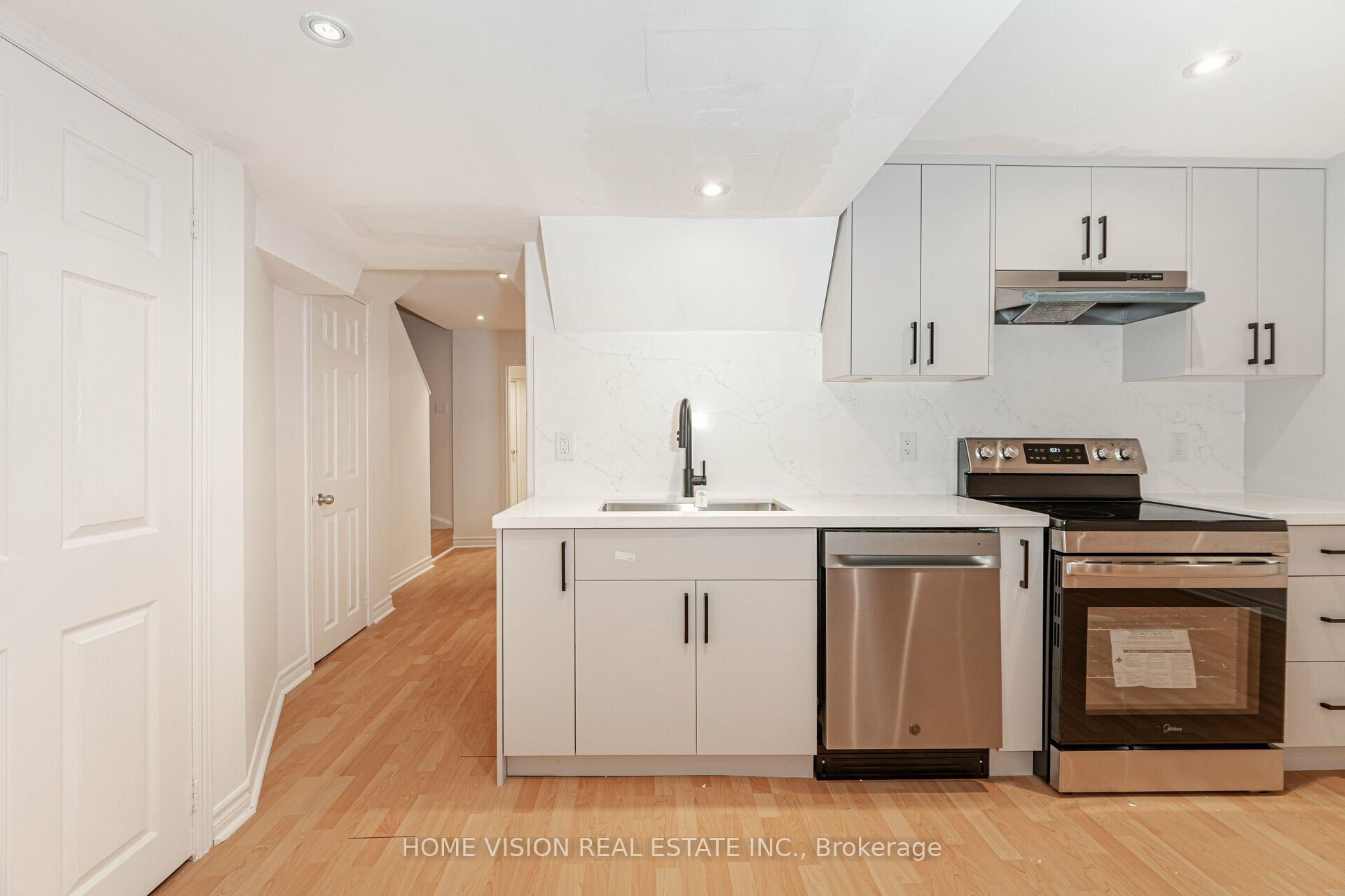 3120 Wrigglesworth Crescent