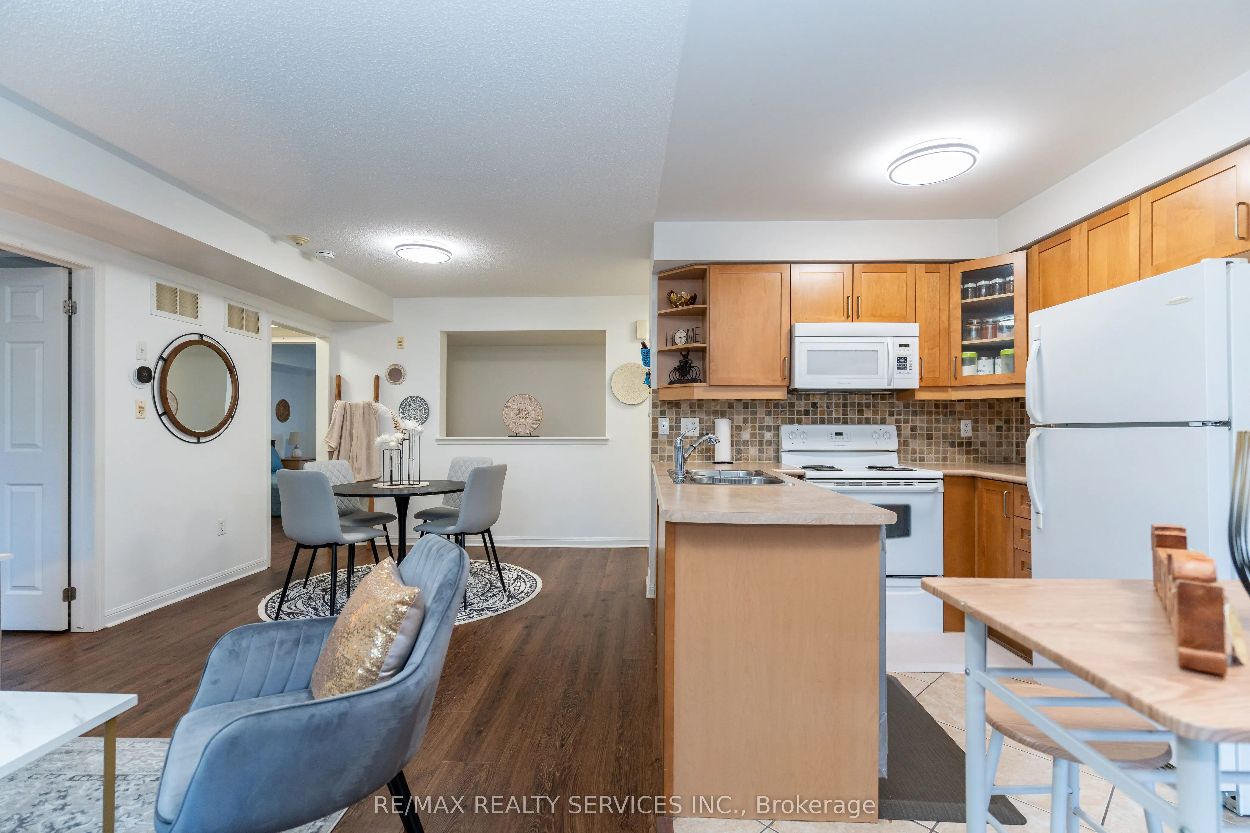 3032 Clayhill Road, #1
