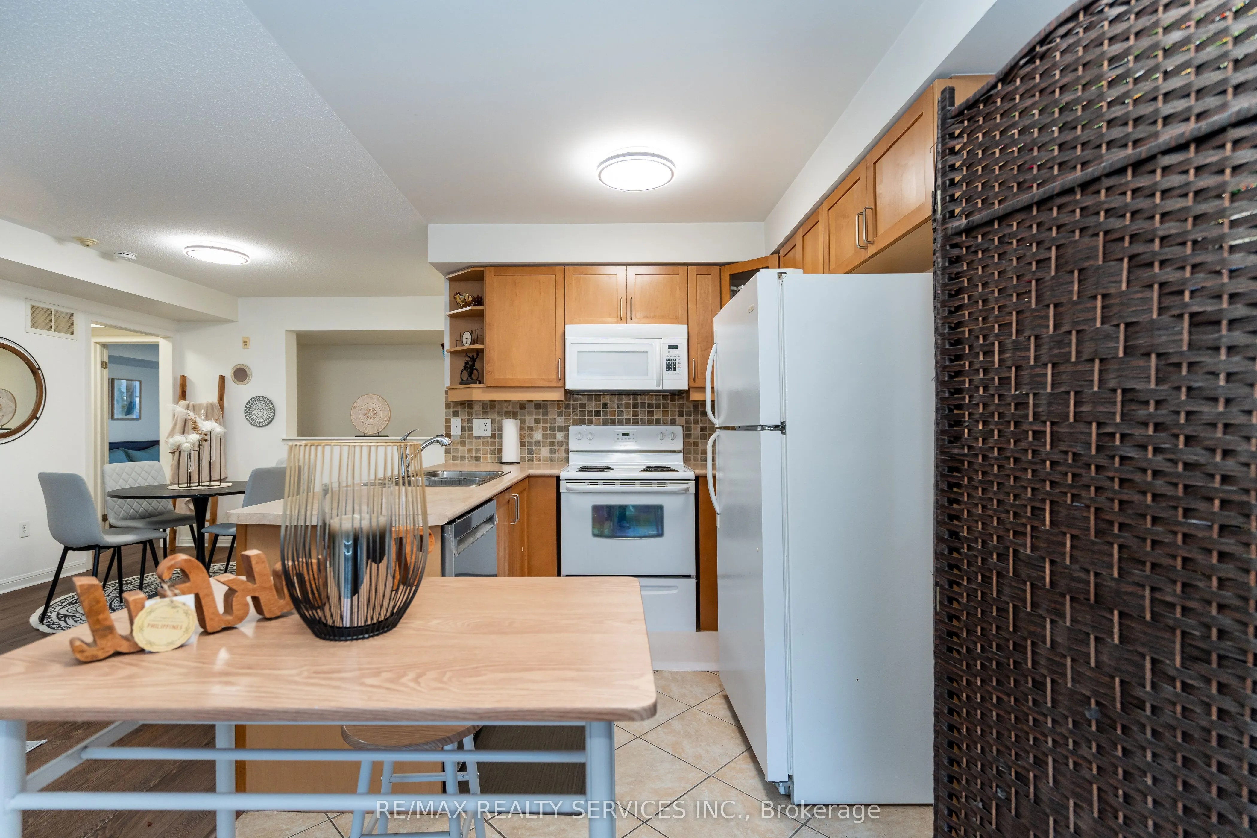 3032 Clayhill Road, #1