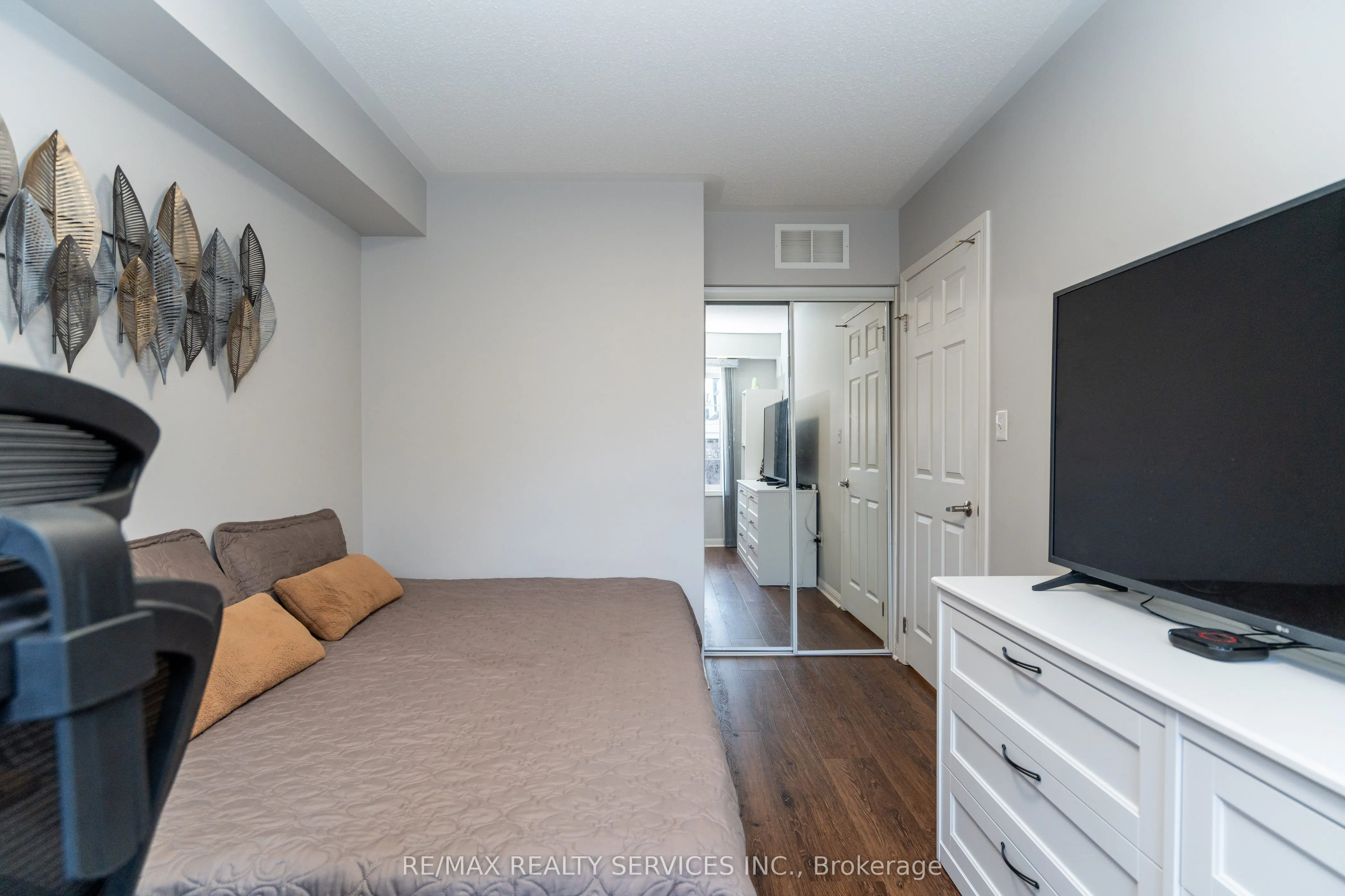 3032 Clayhill Road, #1
