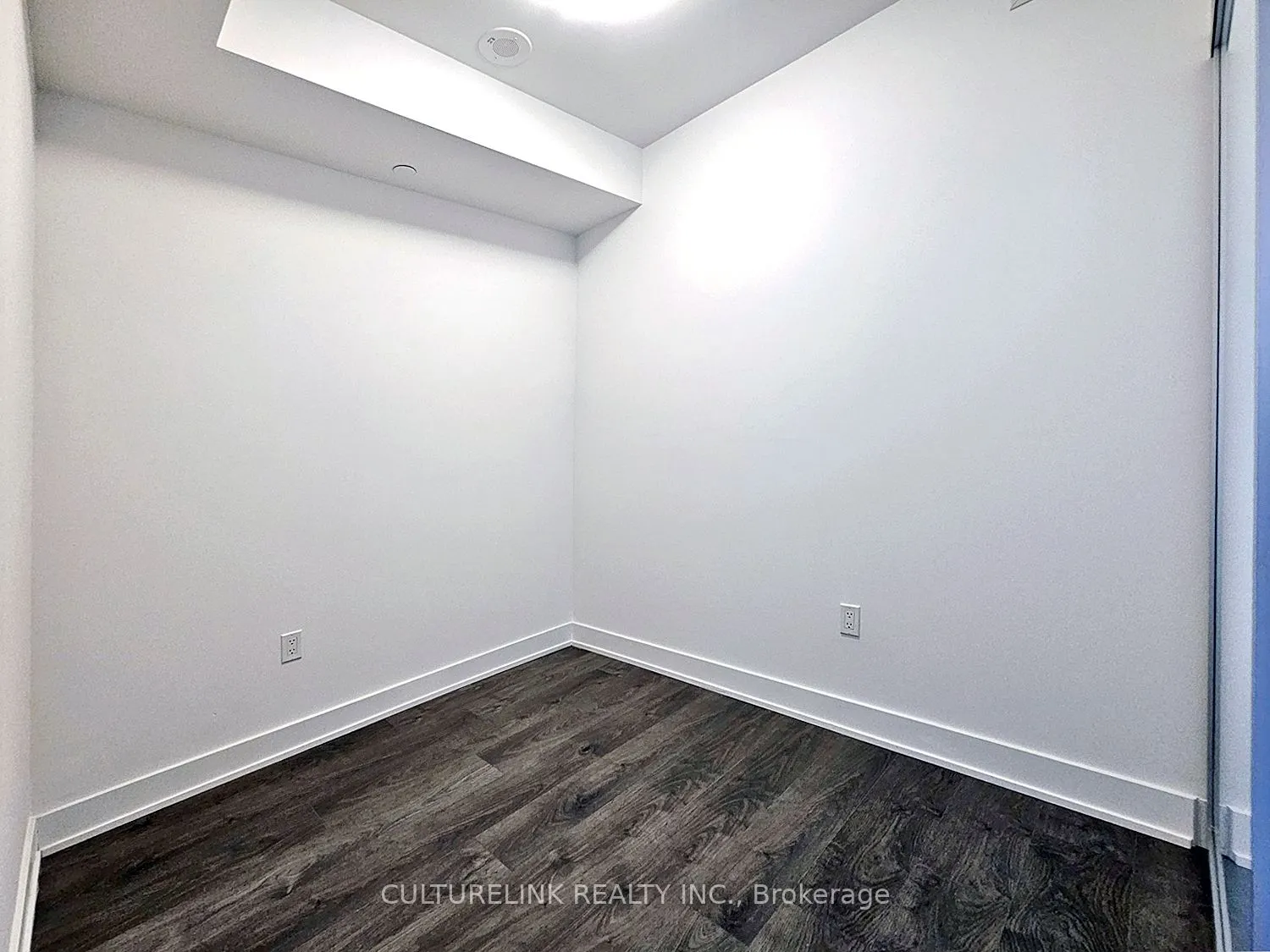 2343 Khalsa Gate N, #620