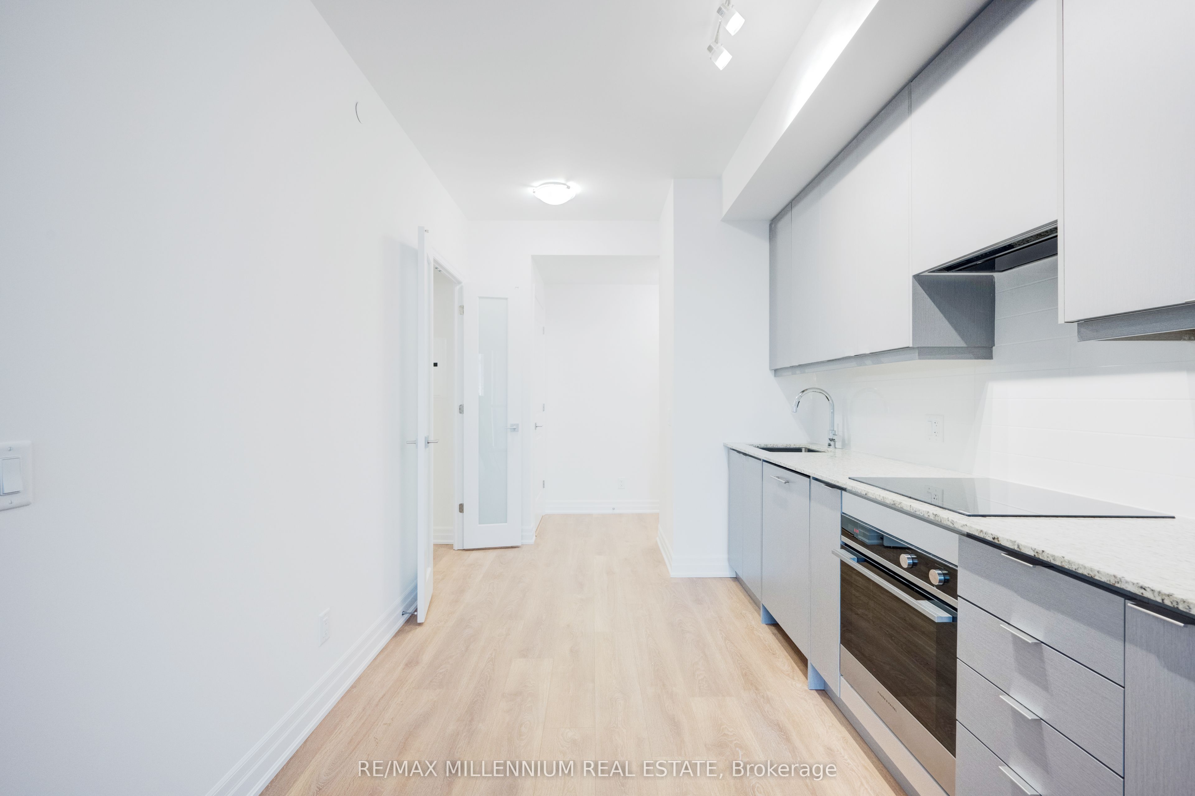 30 Elm Drive, #1106