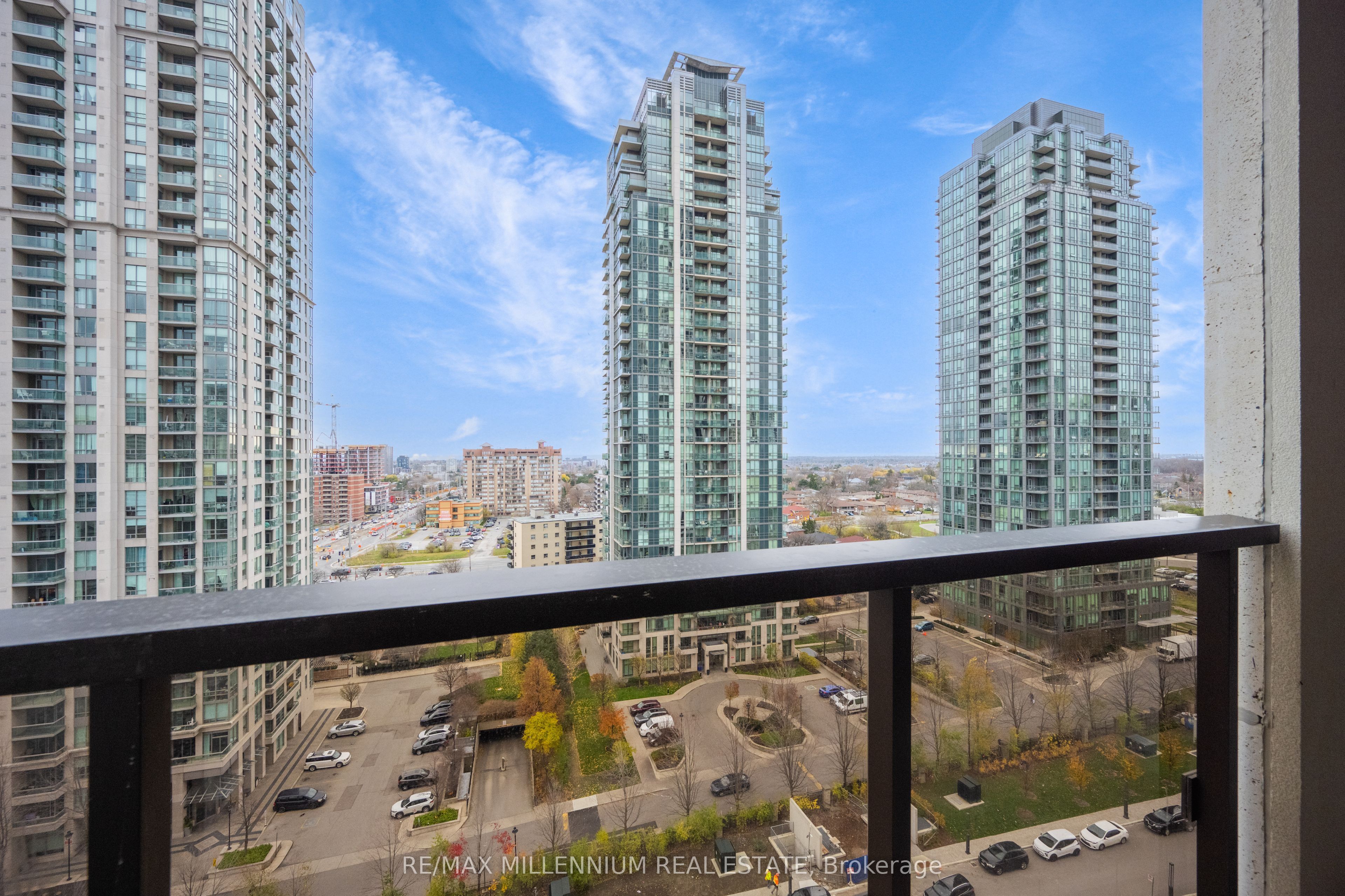 30 Elm Drive, #1106