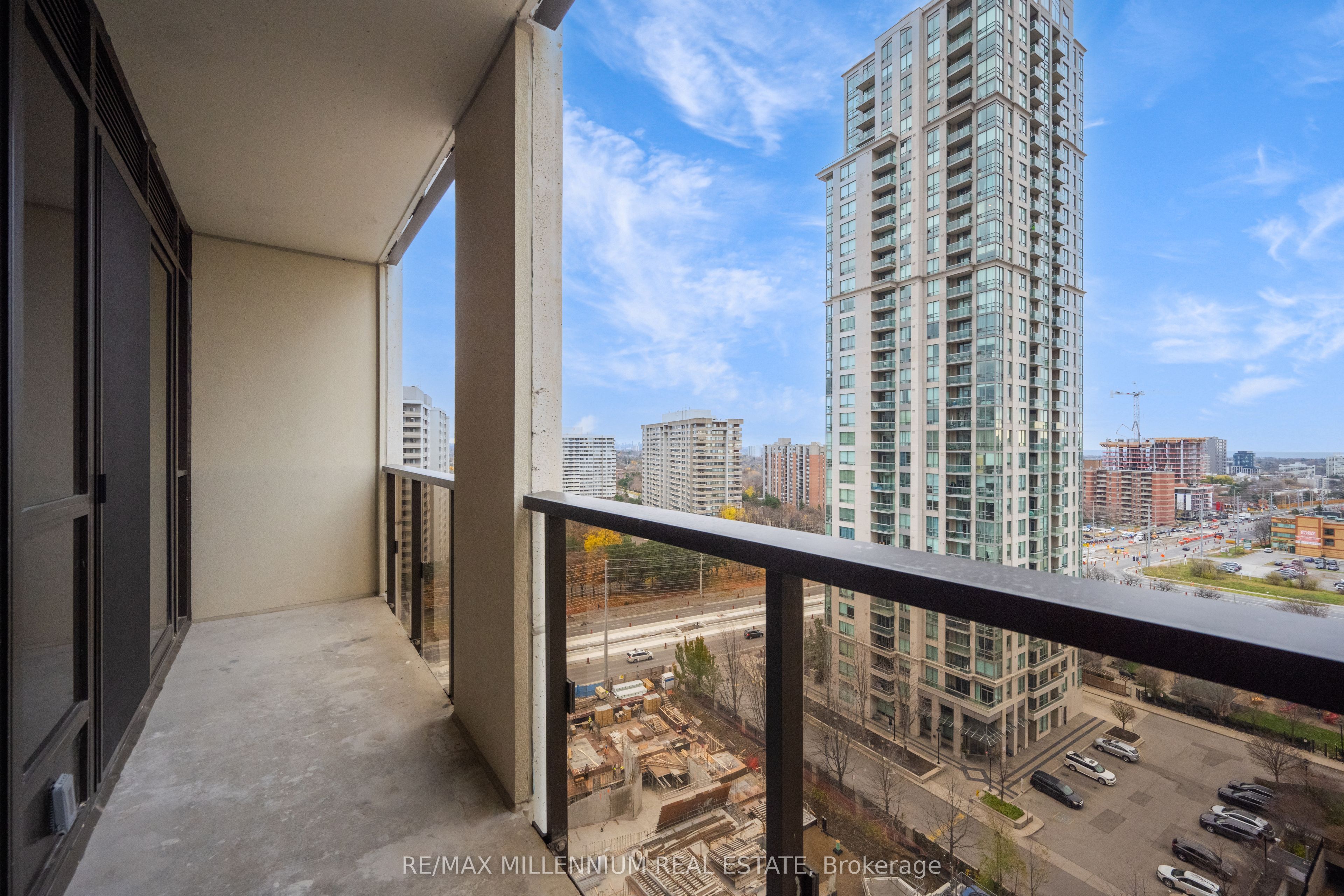 30 Elm Drive, #1106