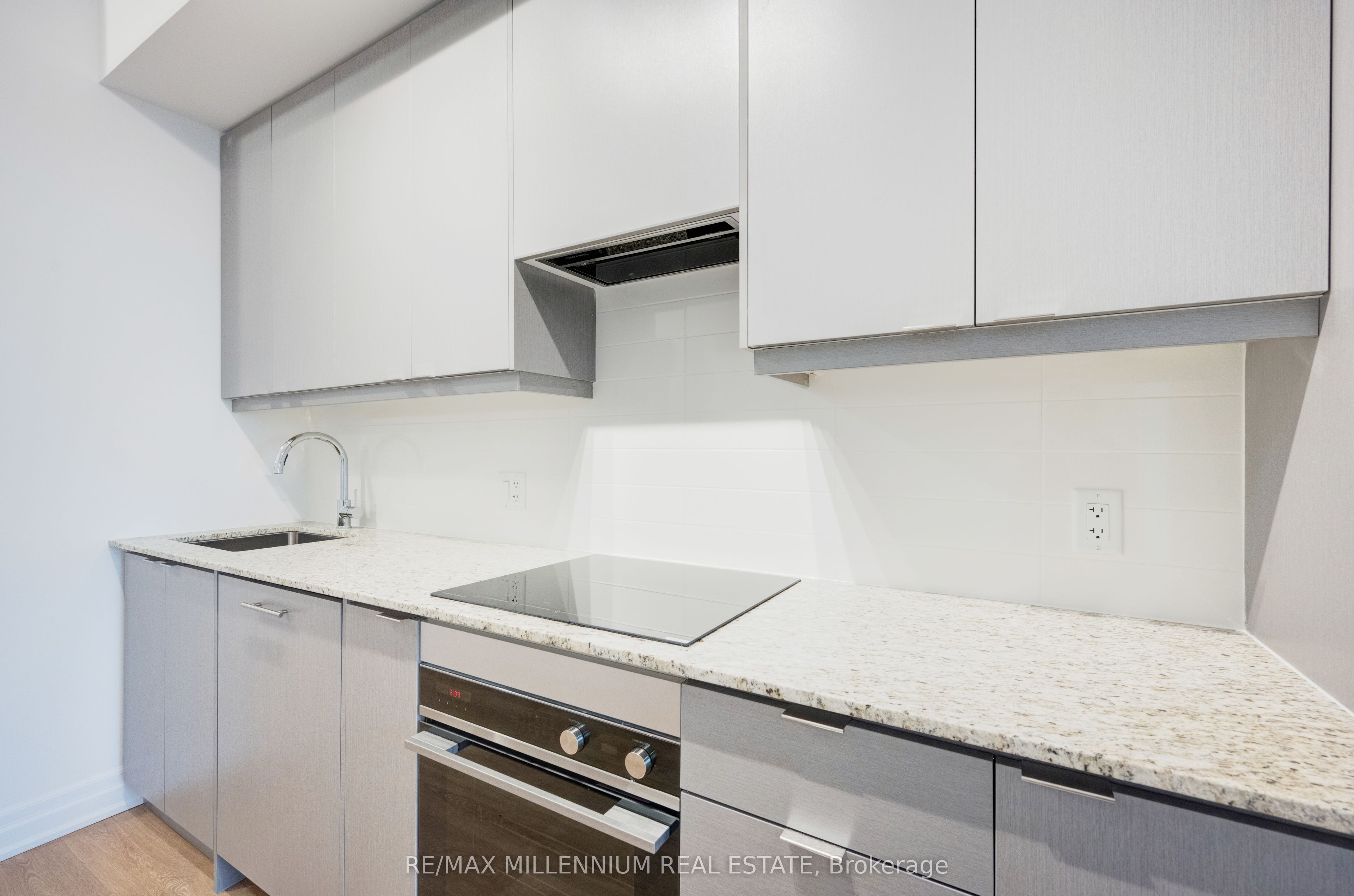 30 Elm Drive, #1106